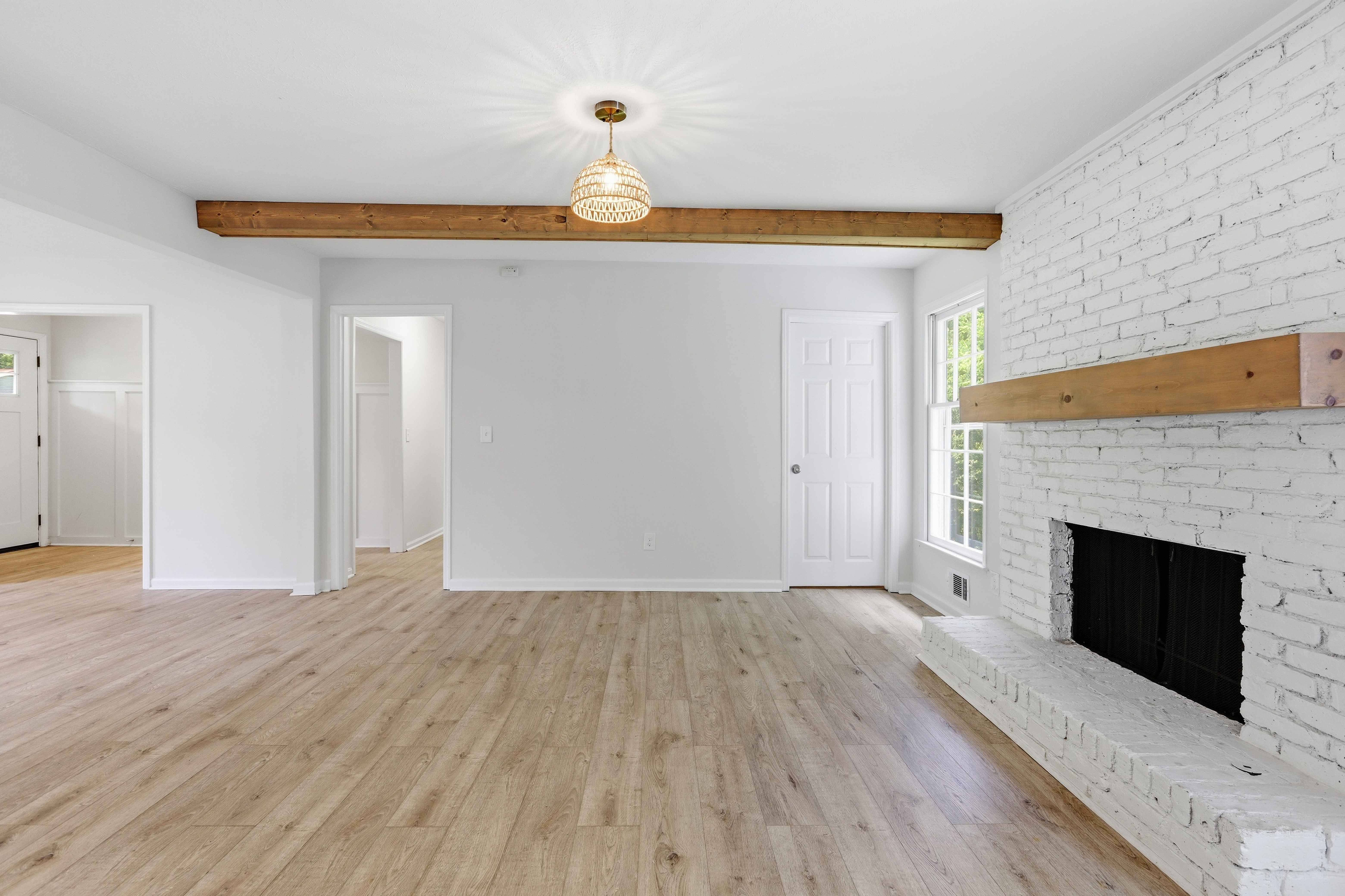 Photo 6 of 27 of 3300 S Whisper Dr, Douglasville, GA