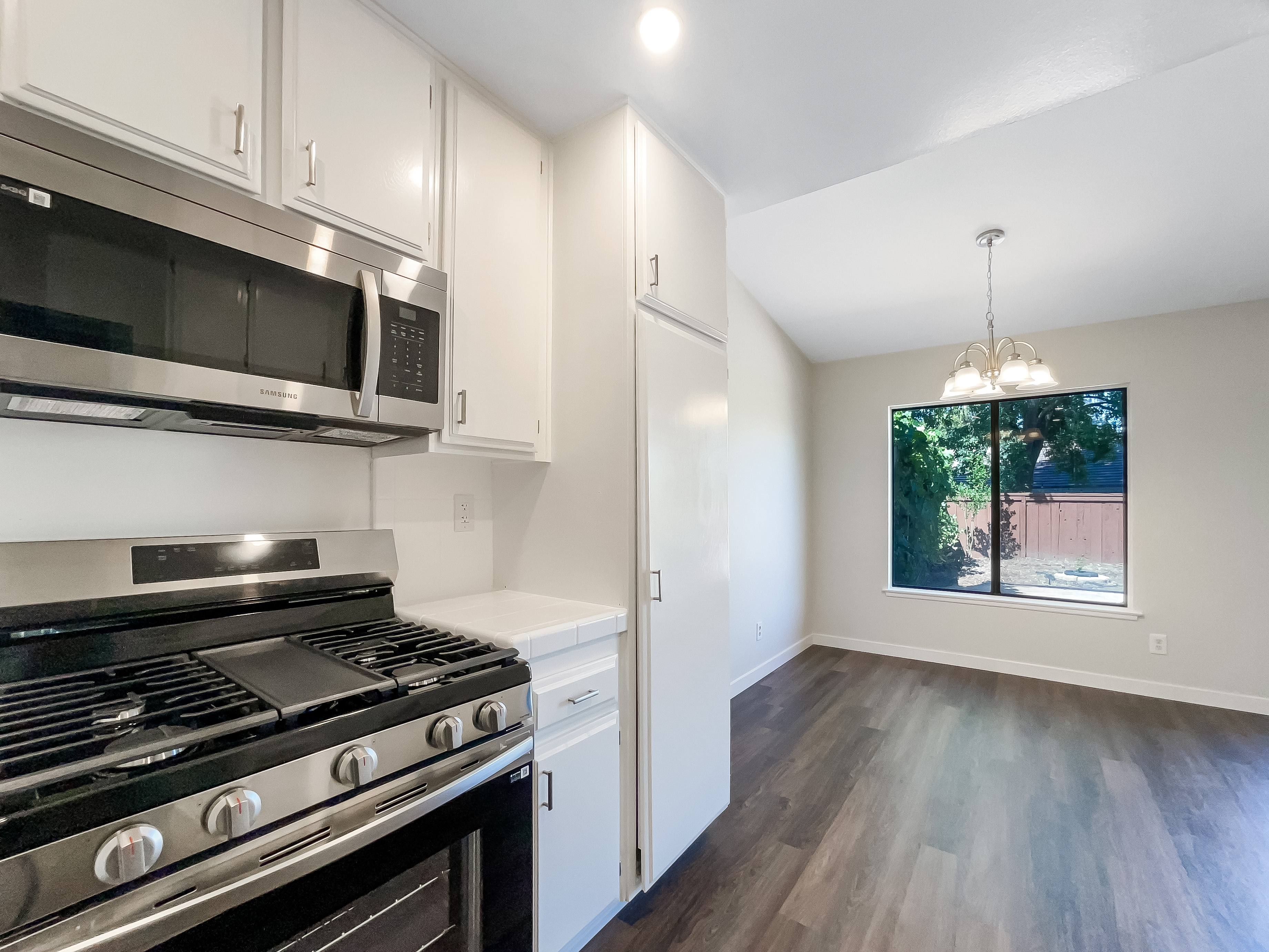 Photo 17 of 23 of 25922 Palomita Dr, Santa Clarita, CA