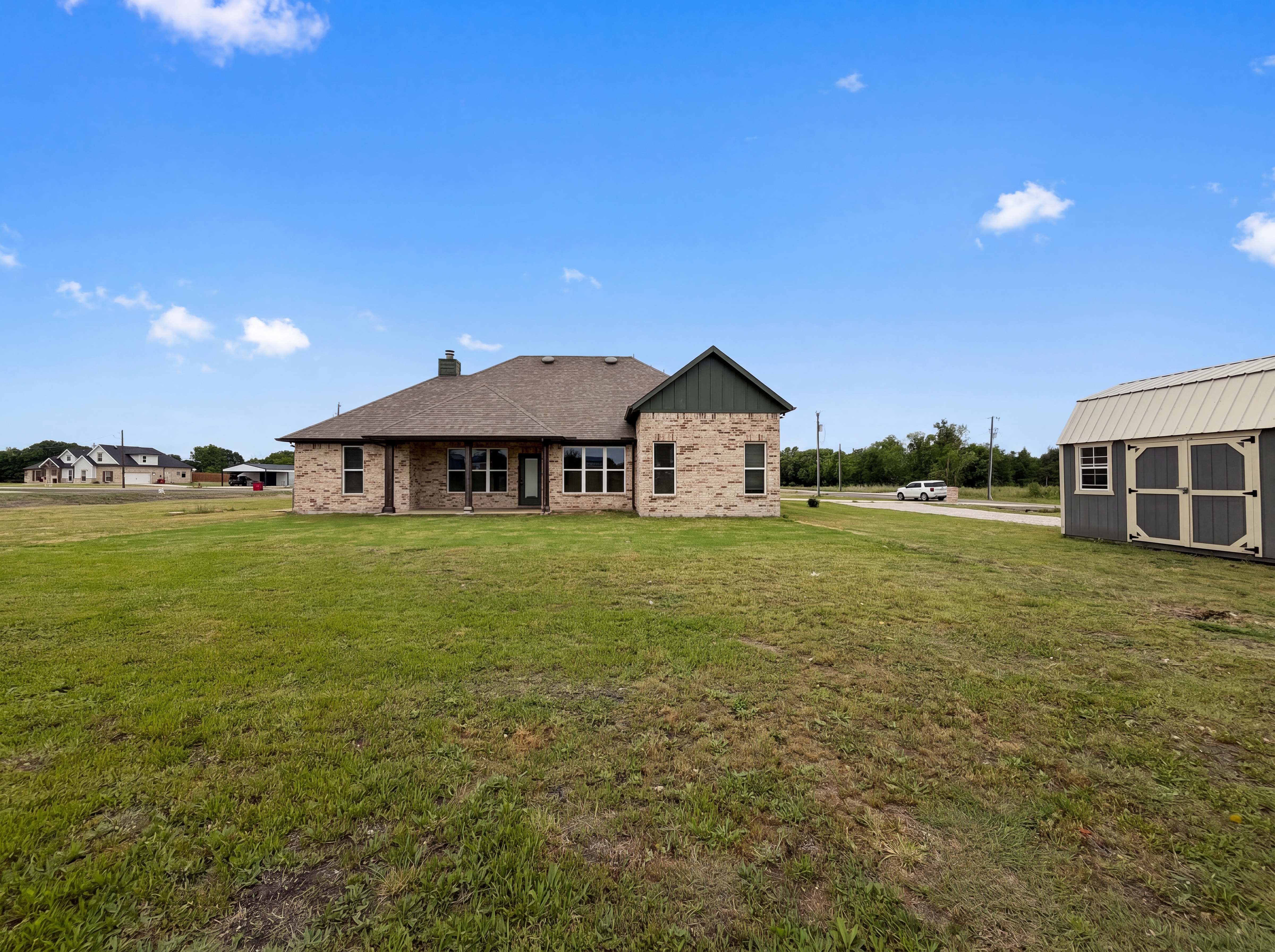 Photo 19 of 22 of 725 Cheyenne Trl, Trenton, TX