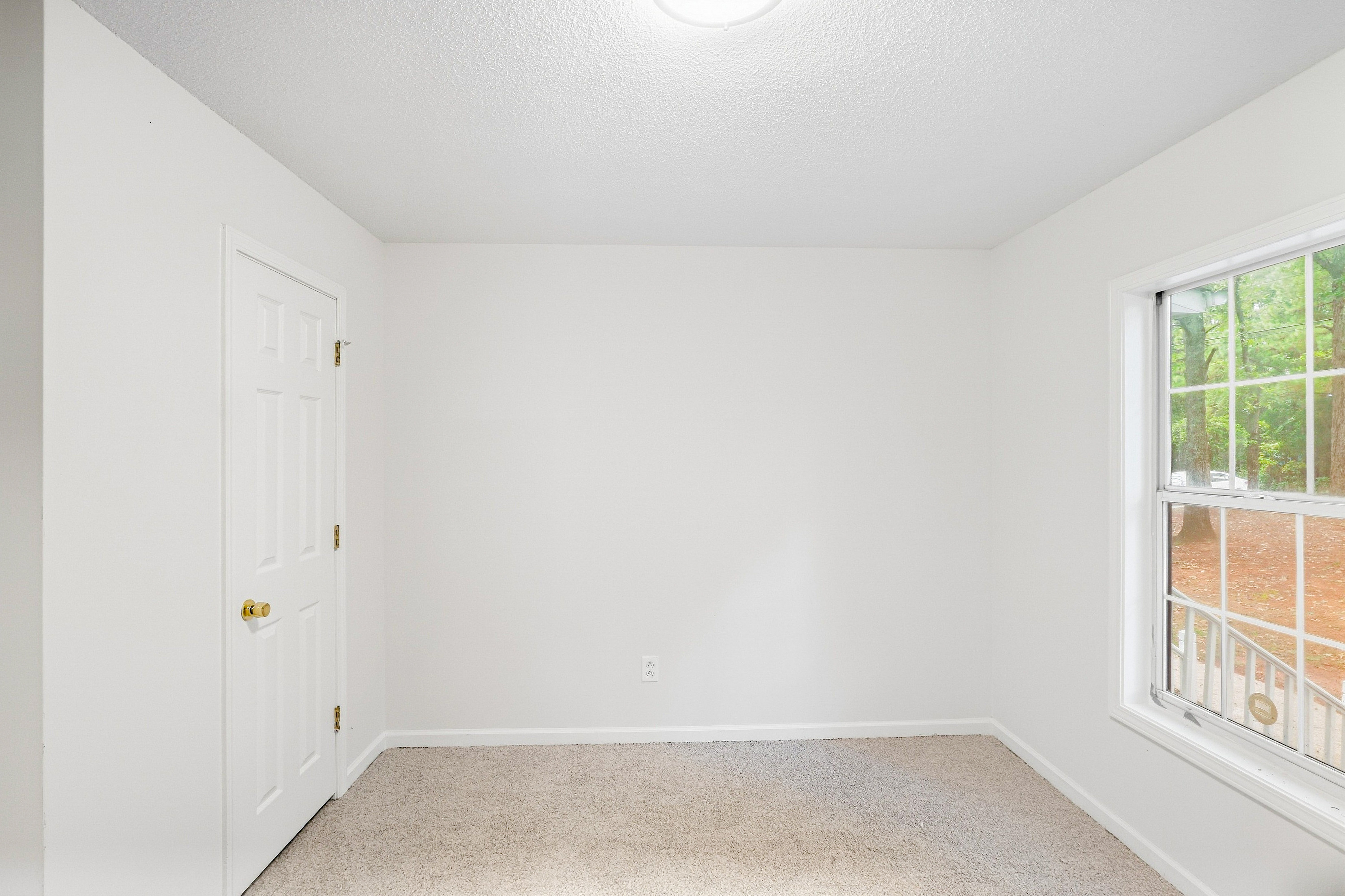 Photo 12 of 24 of 2158 Chambers Rd, McDonough, GA