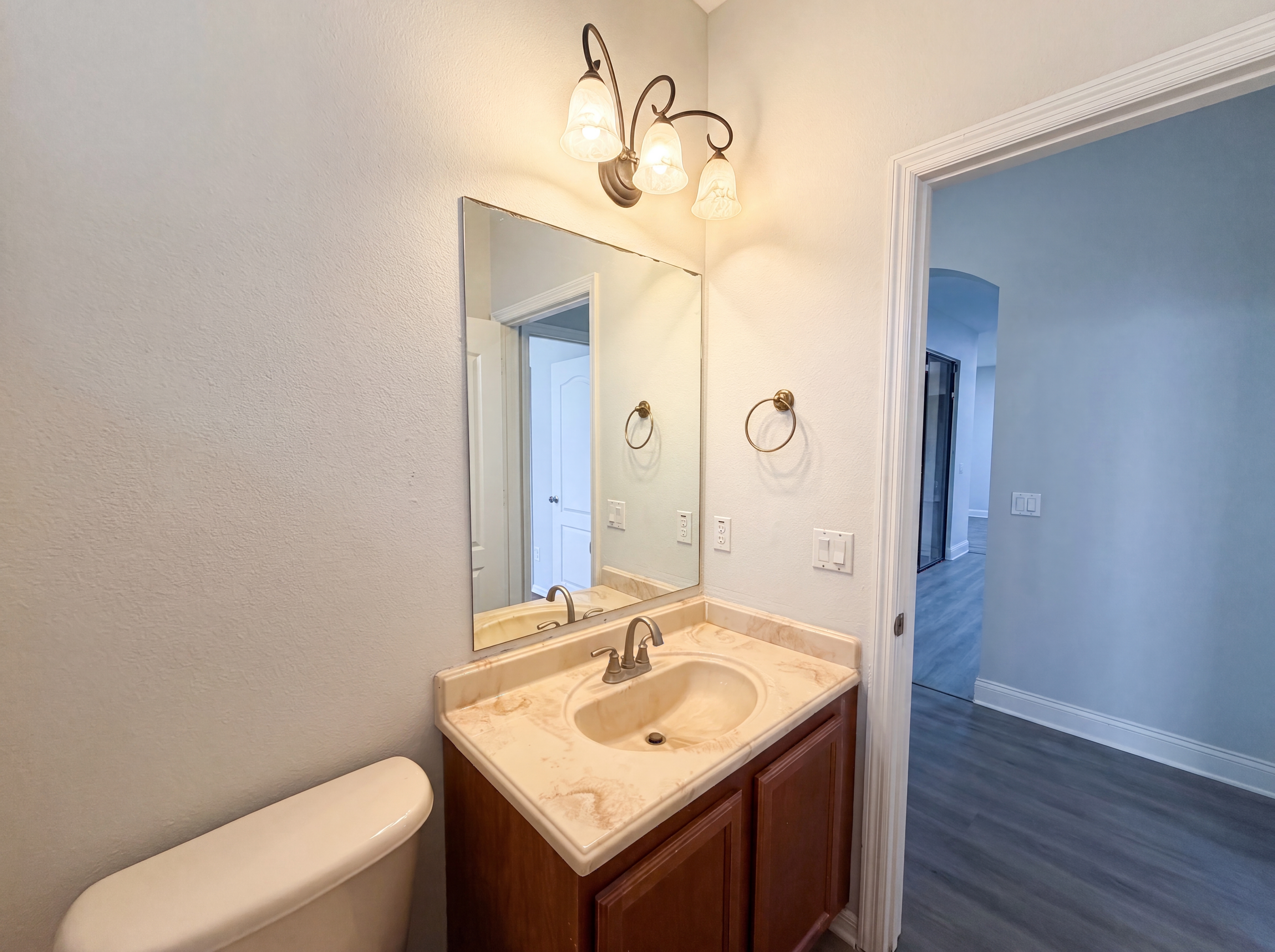 Photo 17 of 26 of 216 Blue Crystal Dr, Deland, FL