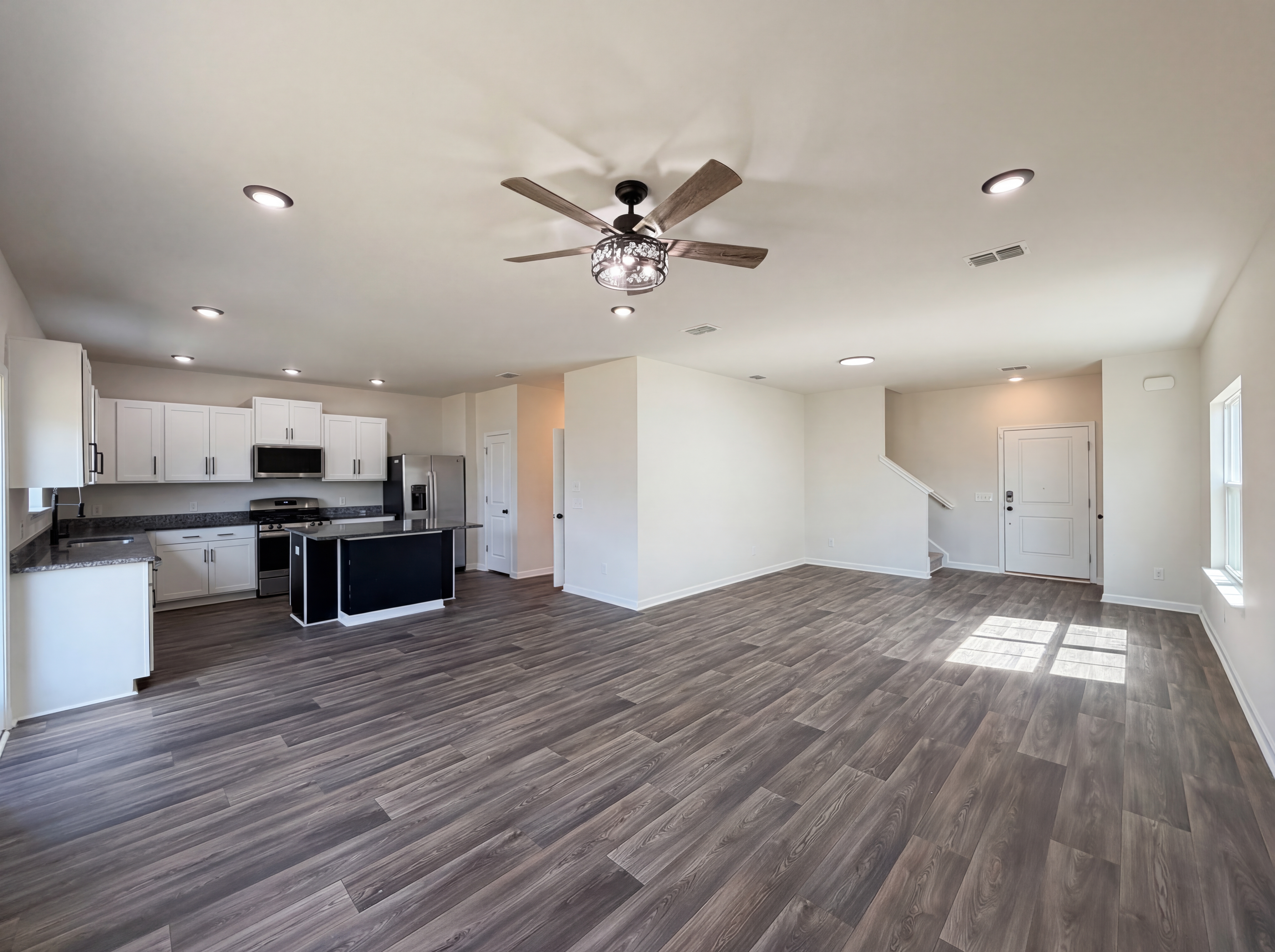 Photo 8 of 19 of 152 Pine Crest View Dr, Summerville, SC