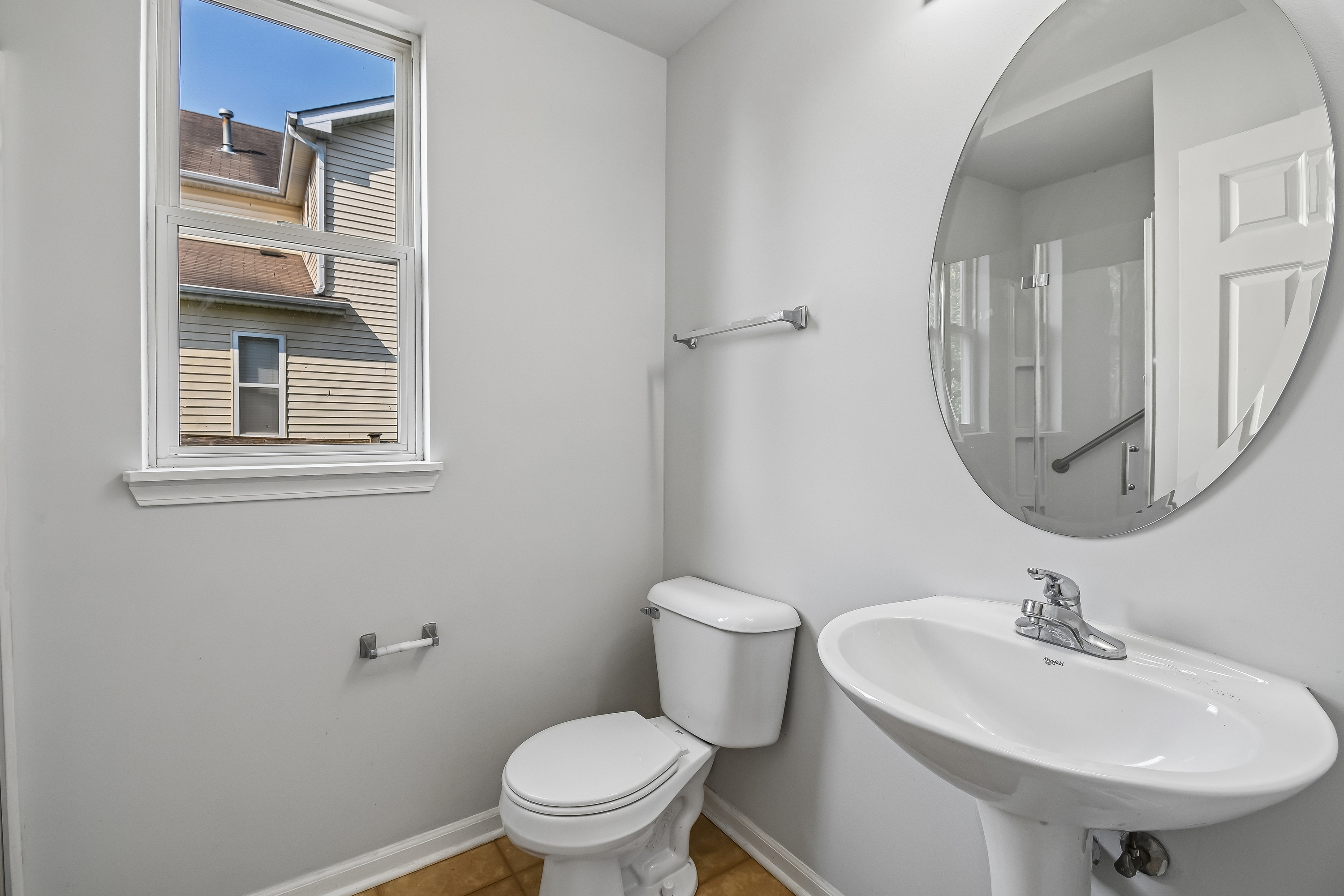 Photo 43 of 69 of 1409 Baltz Dr, Joliet, IL