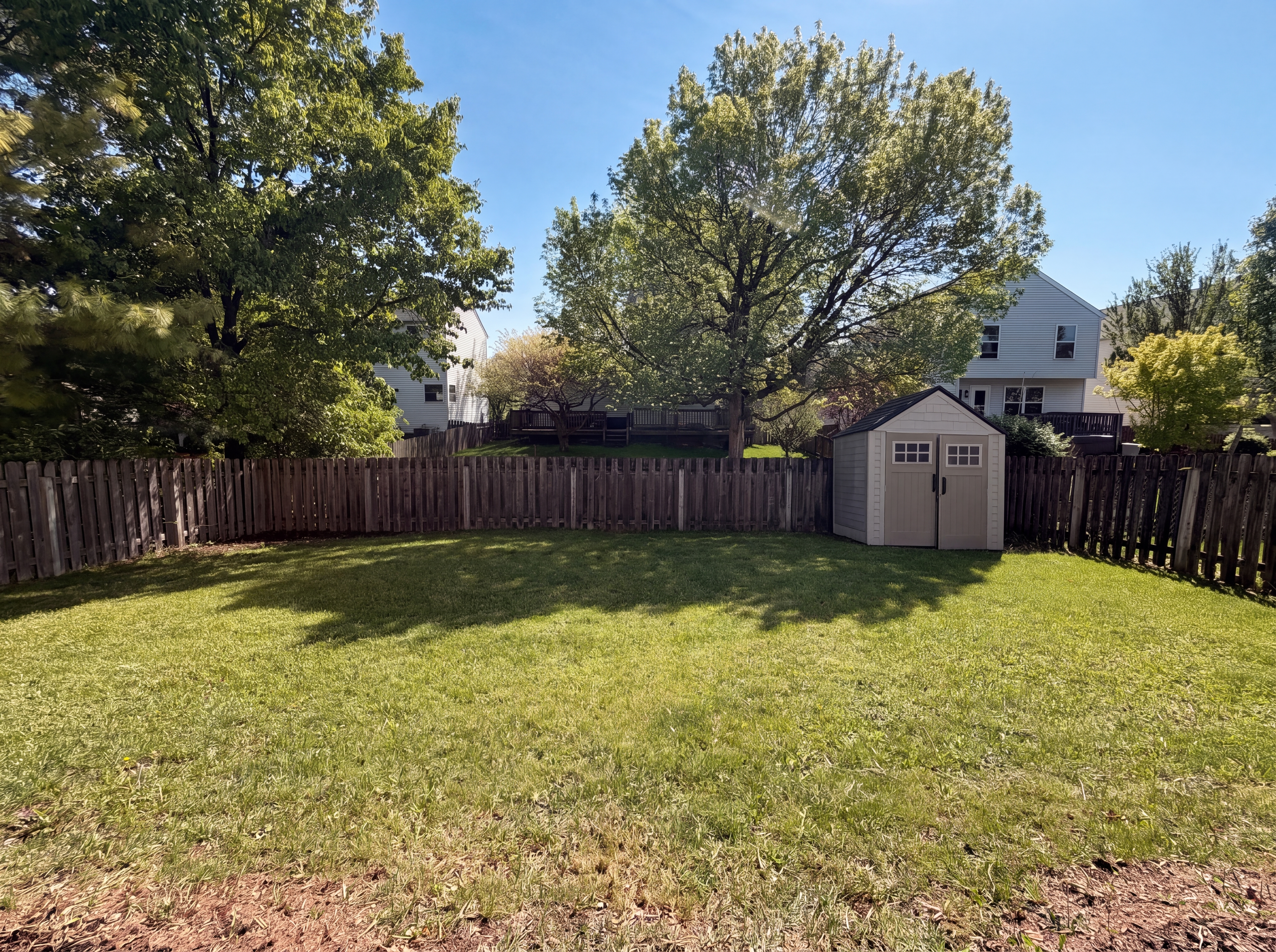 Photo 22 of 30 of 5074 Langcroft Dr, Hilliard, OH