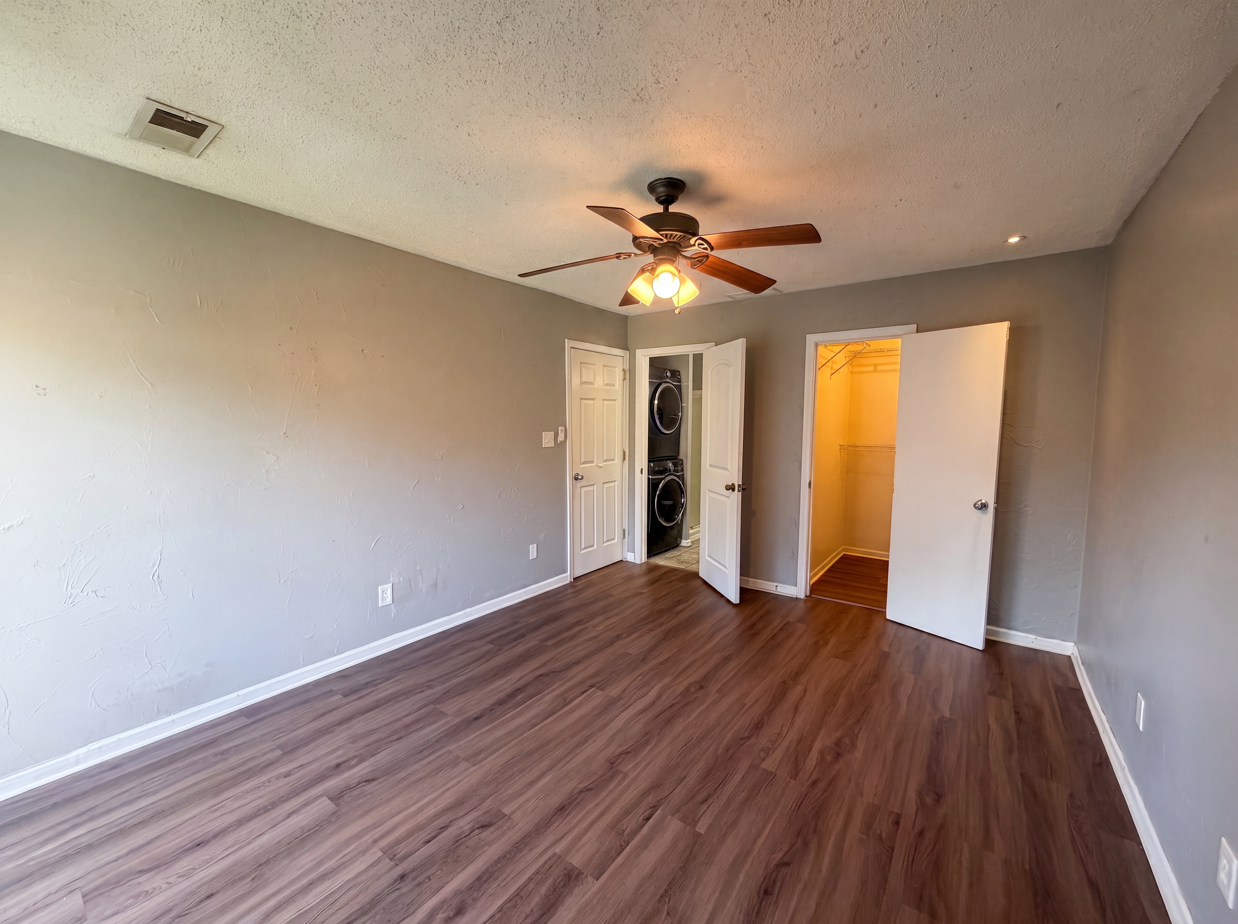 Photo 4 of 19 of 2725 Flintlock Pl, Austell, GA