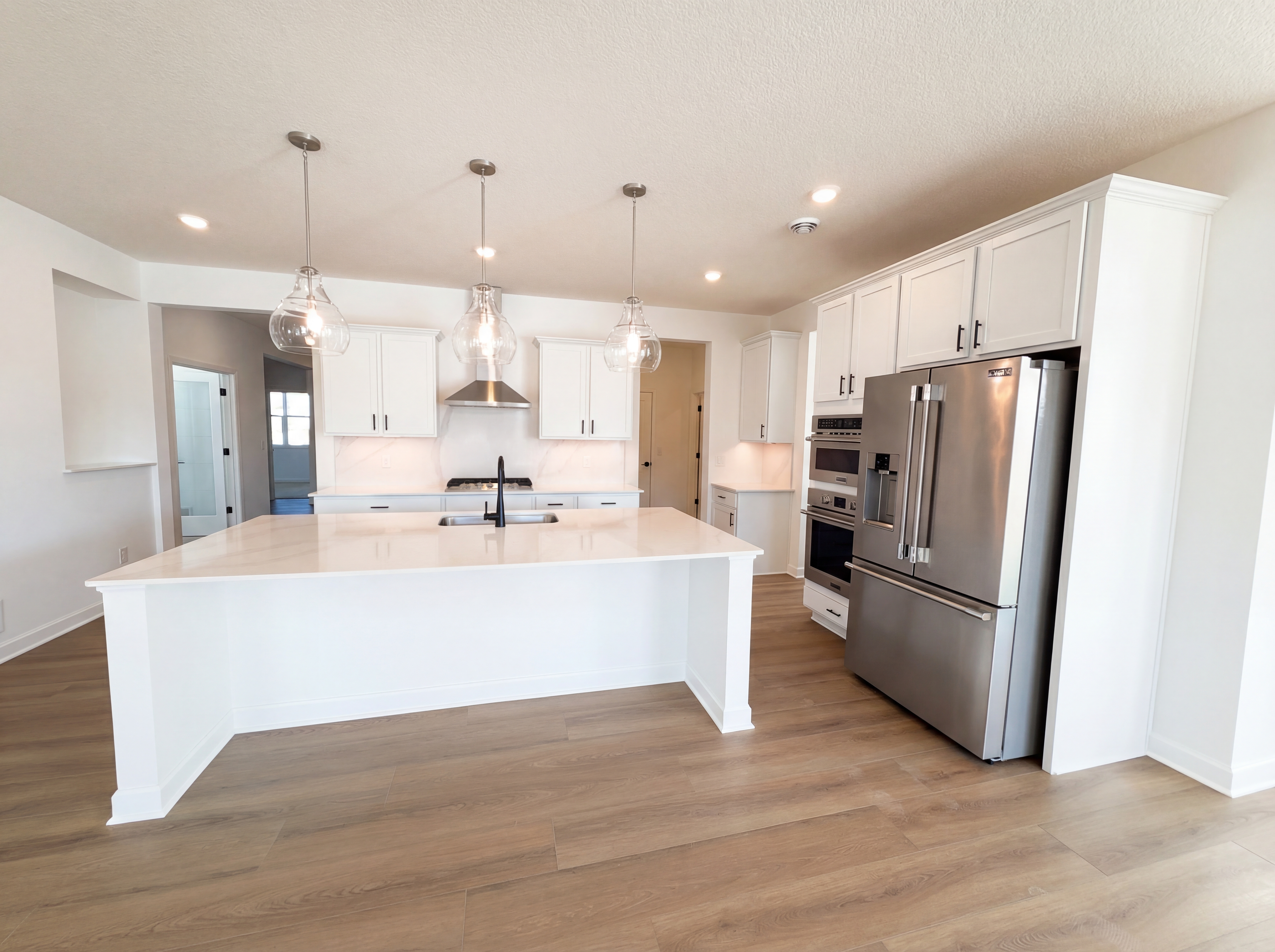 Photo 17 of 21 of 10925 Glacier Ln N, Maple Grove, MN