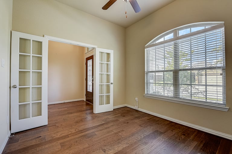 Photo 31 of 32 - 424 Attlee Dr, Fate, TX 75189