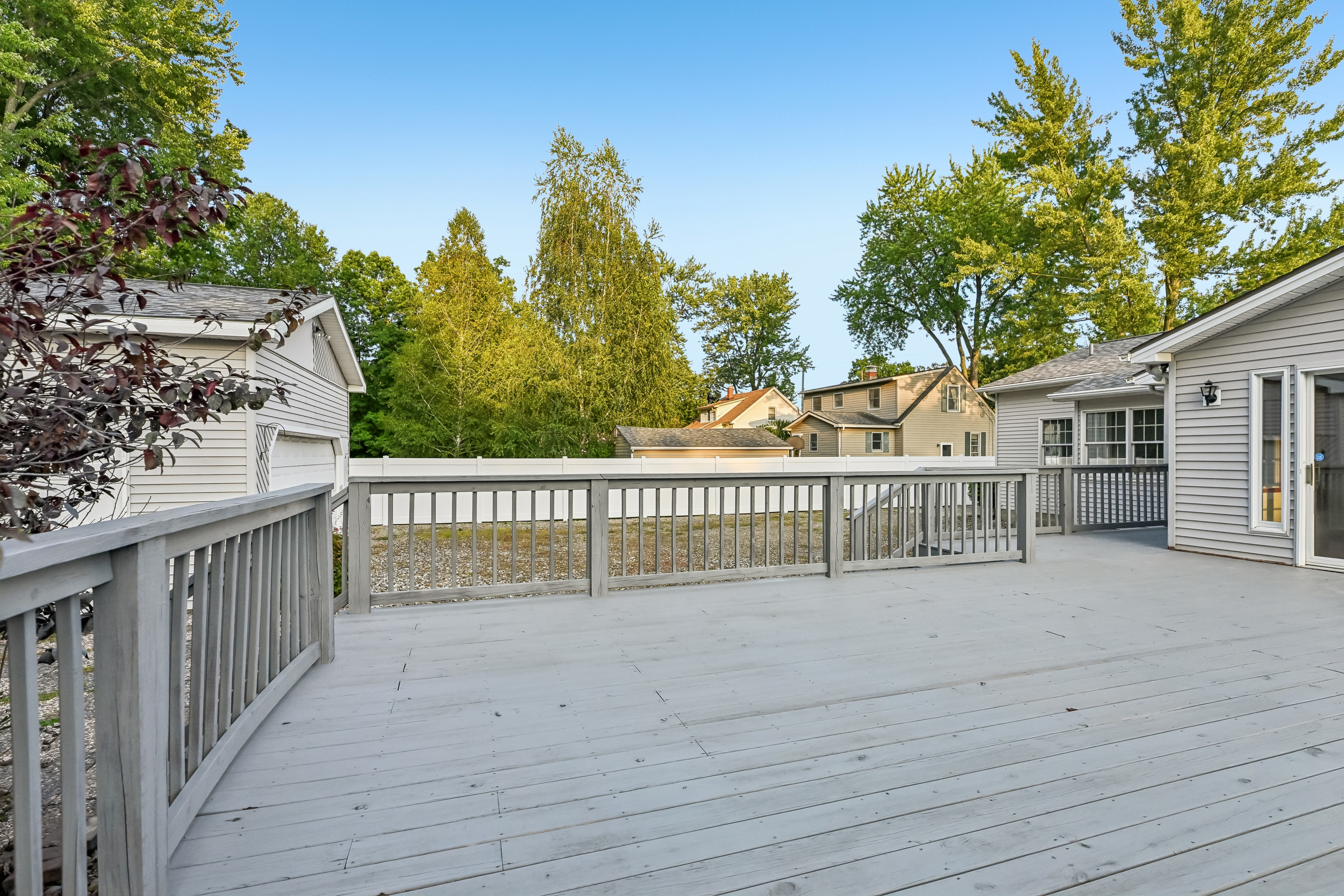 Photo 26 of 42 of 2145 Overland Ave NE, Warren, OH
