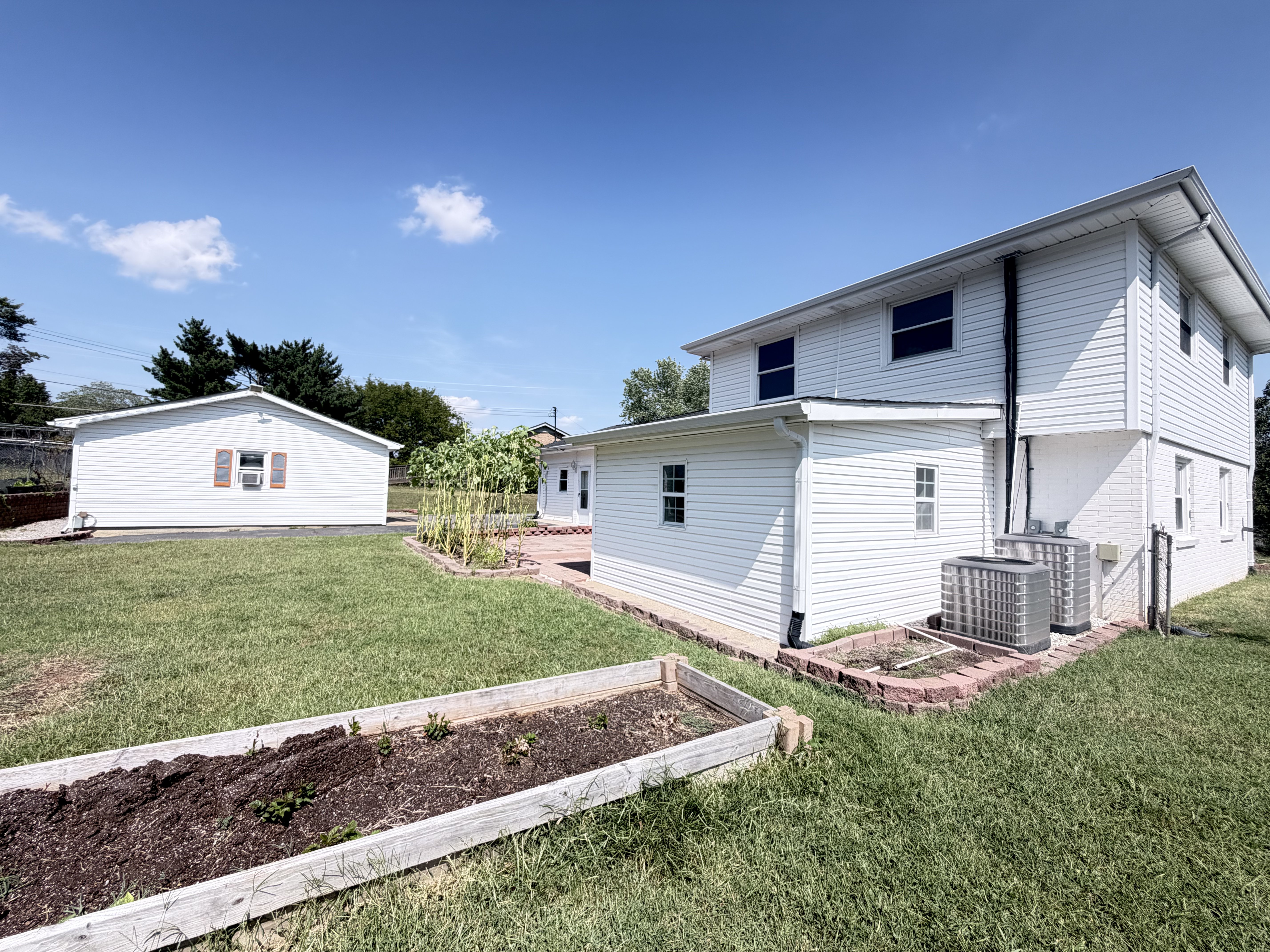 Photo 20 of 23 of 328 Kimbrough Rd, Clarksville, TN