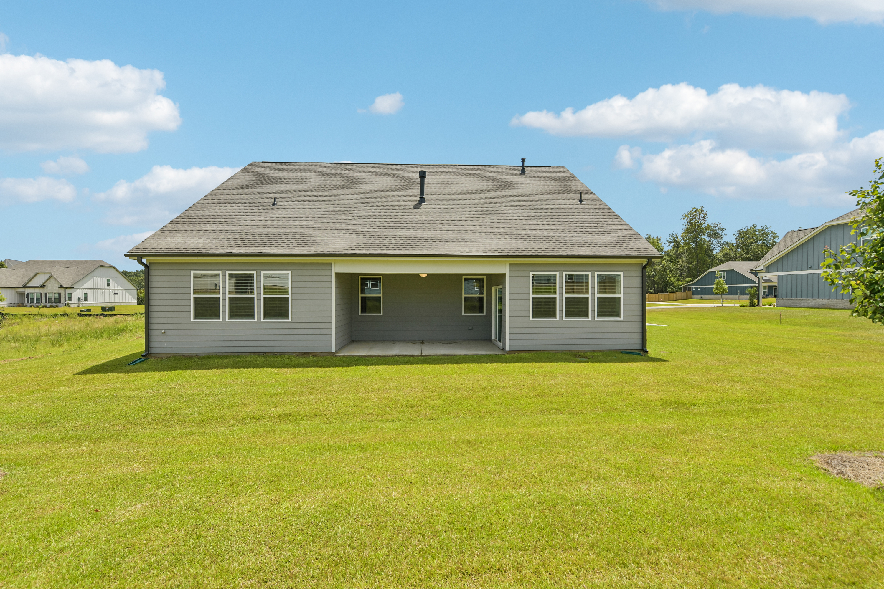 Photo 7 of 36 of 205 Flat Shoal Dr, Bonaire, GA