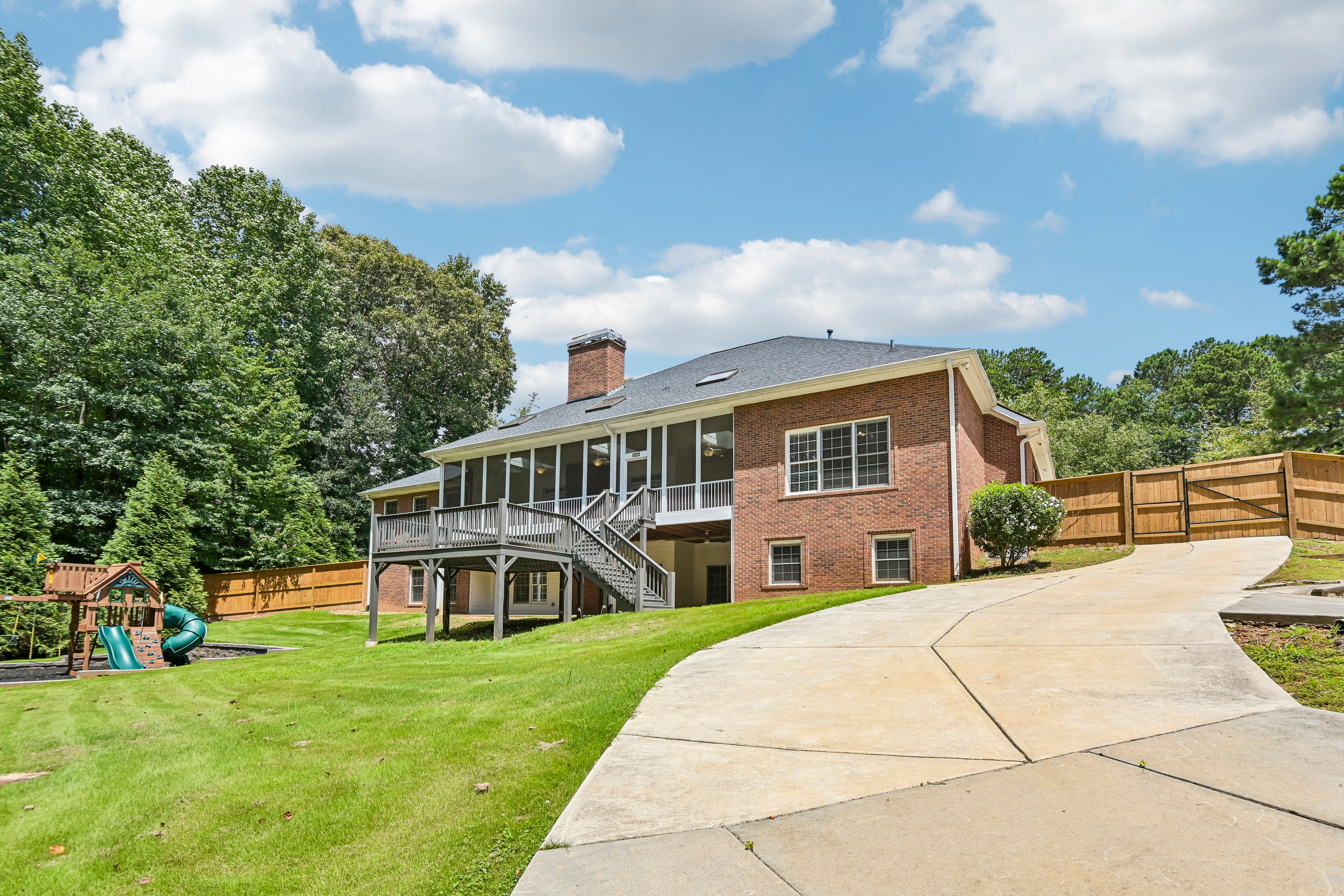 Photo 75 of 79 of 2077 Coolidge Way NW, Acworth, GA