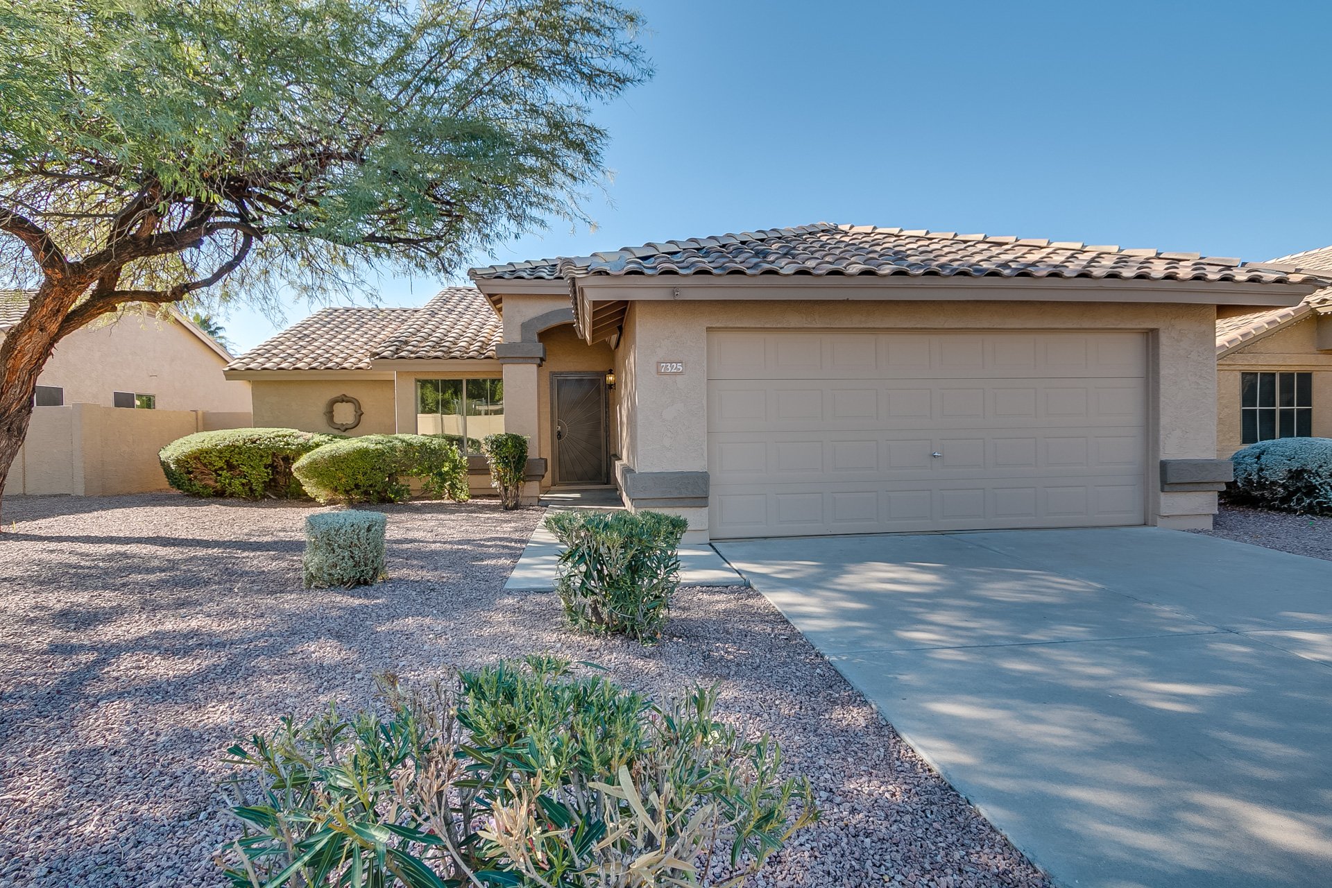 Photo 1 of 25 - 7325 E Monte Ave, Mesa, AZ 85209