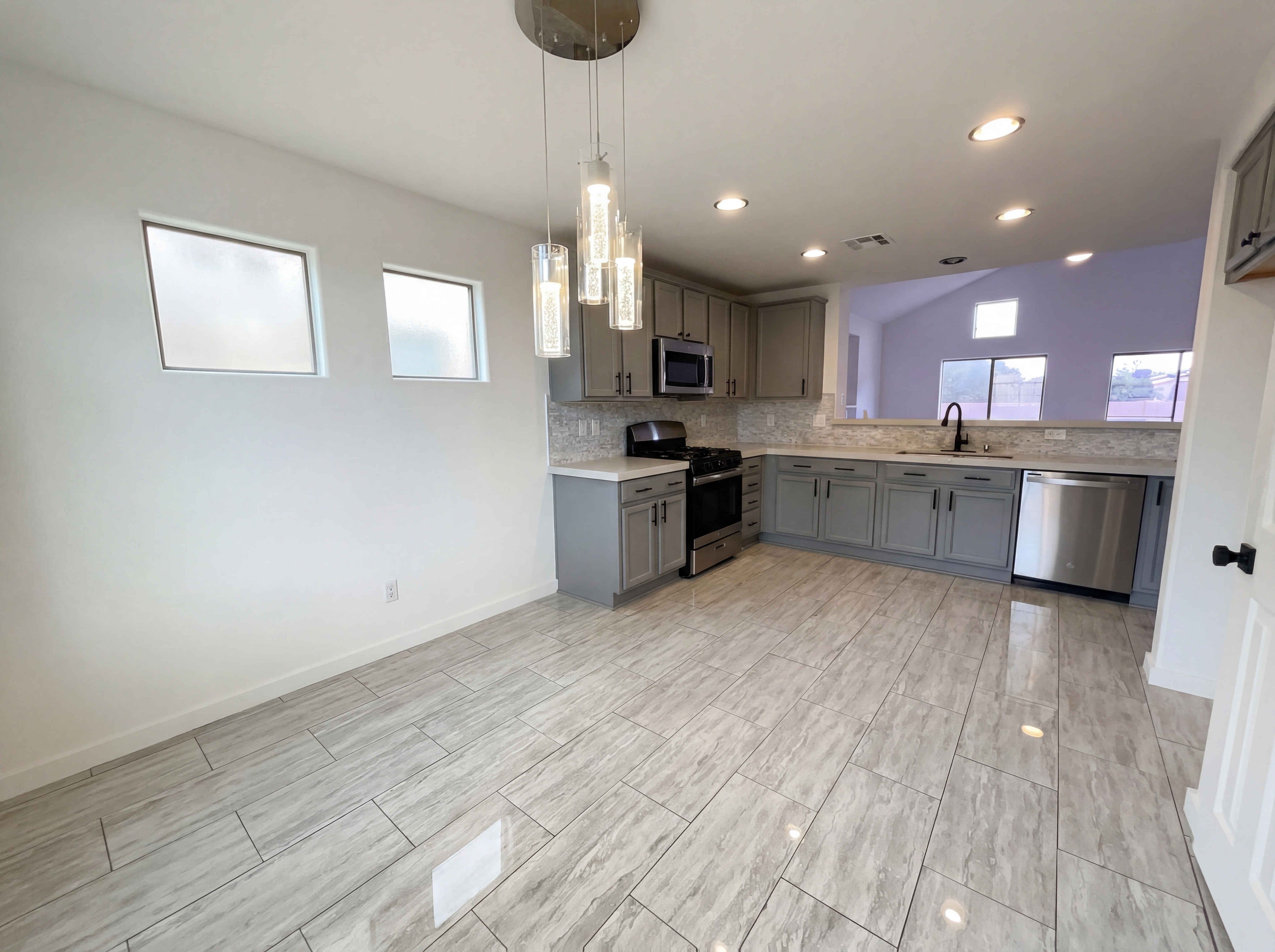Photo 2 of 26 of 921 Neva Ranch Ave, North Las Vegas, NV