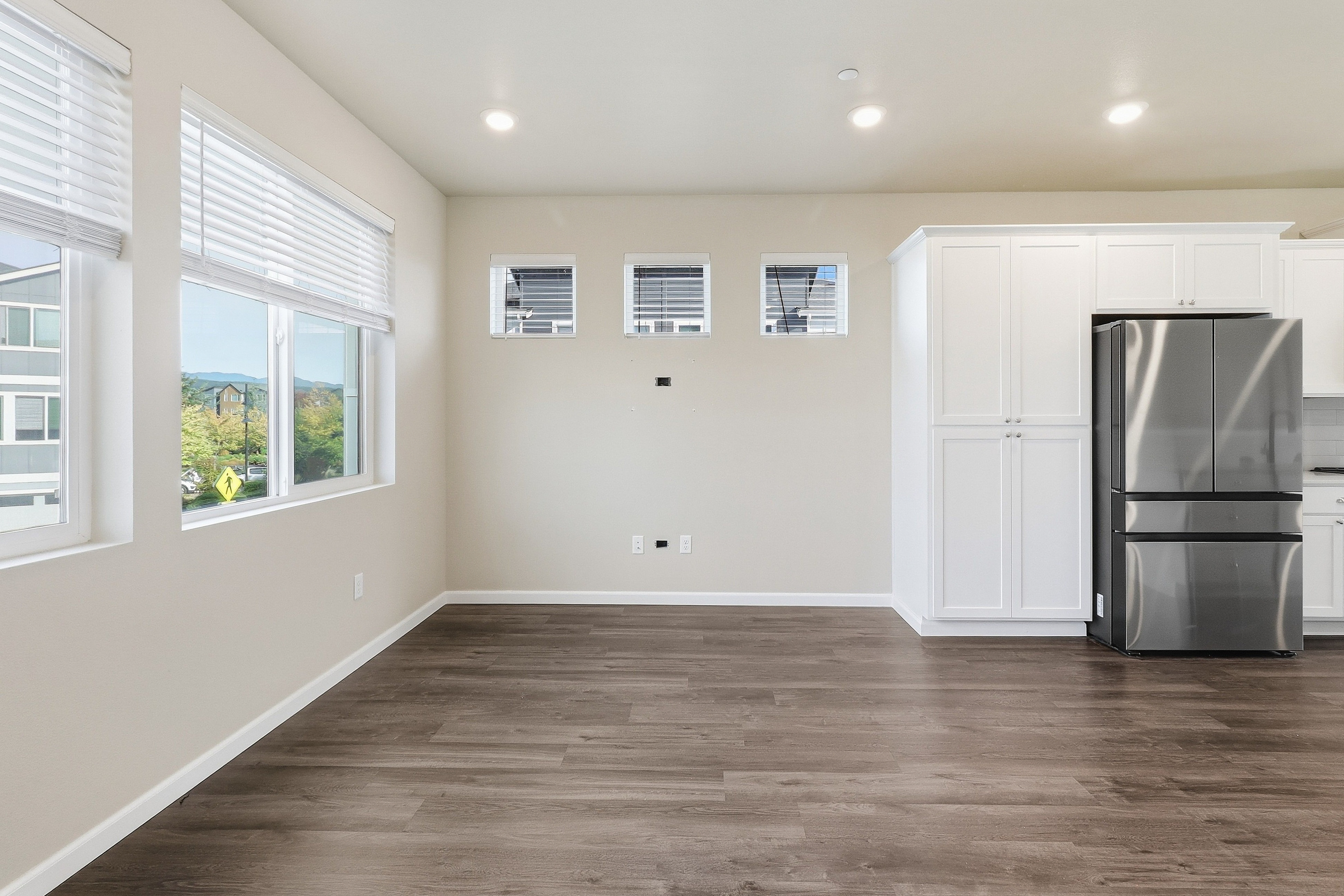 Photo 9 of 36 of 22998 SE Cherry St, Black Diamond, WA