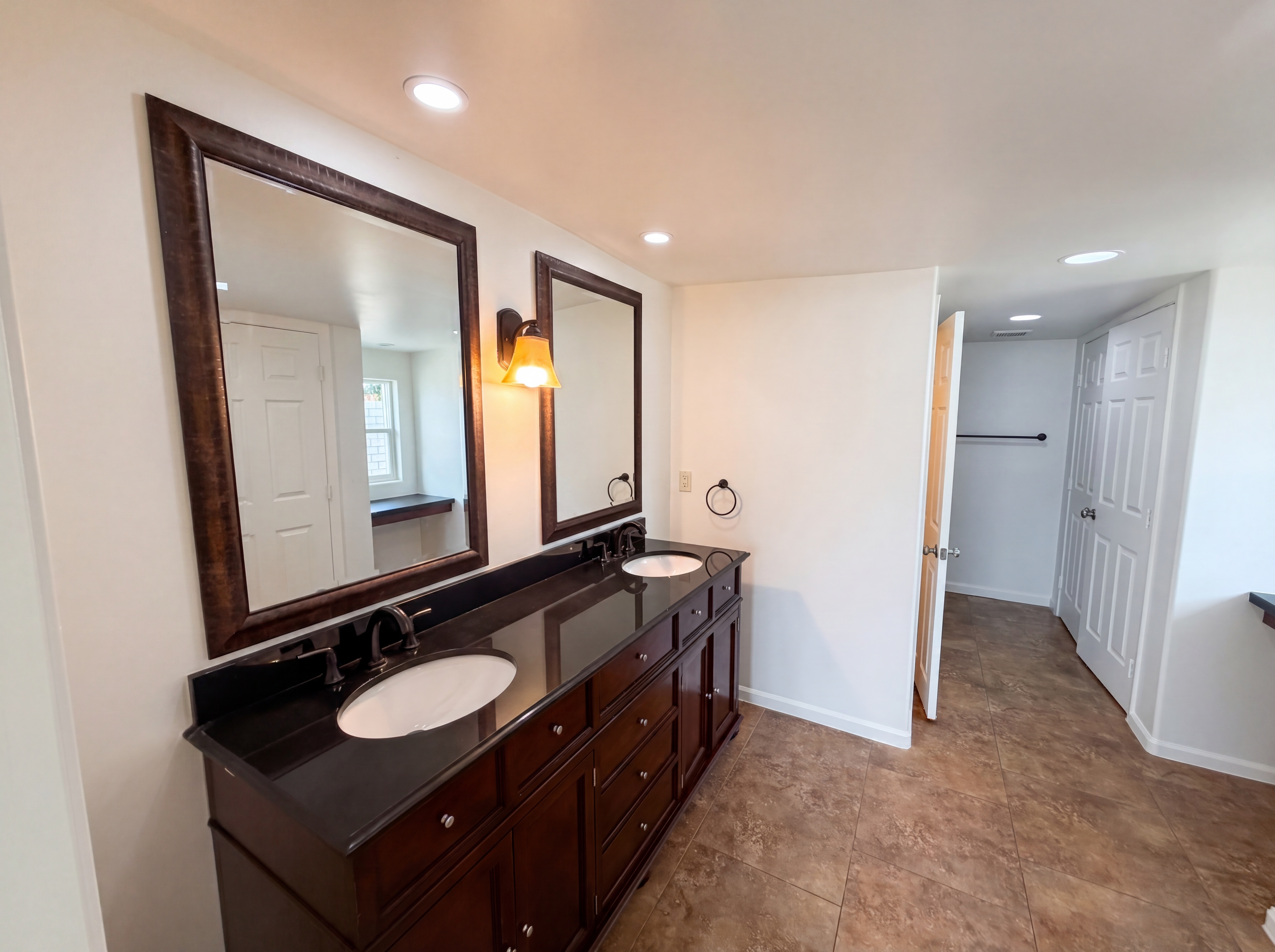 Photo 15 of 26 of 2722 E Nisbet Rd, Phoenix, AZ