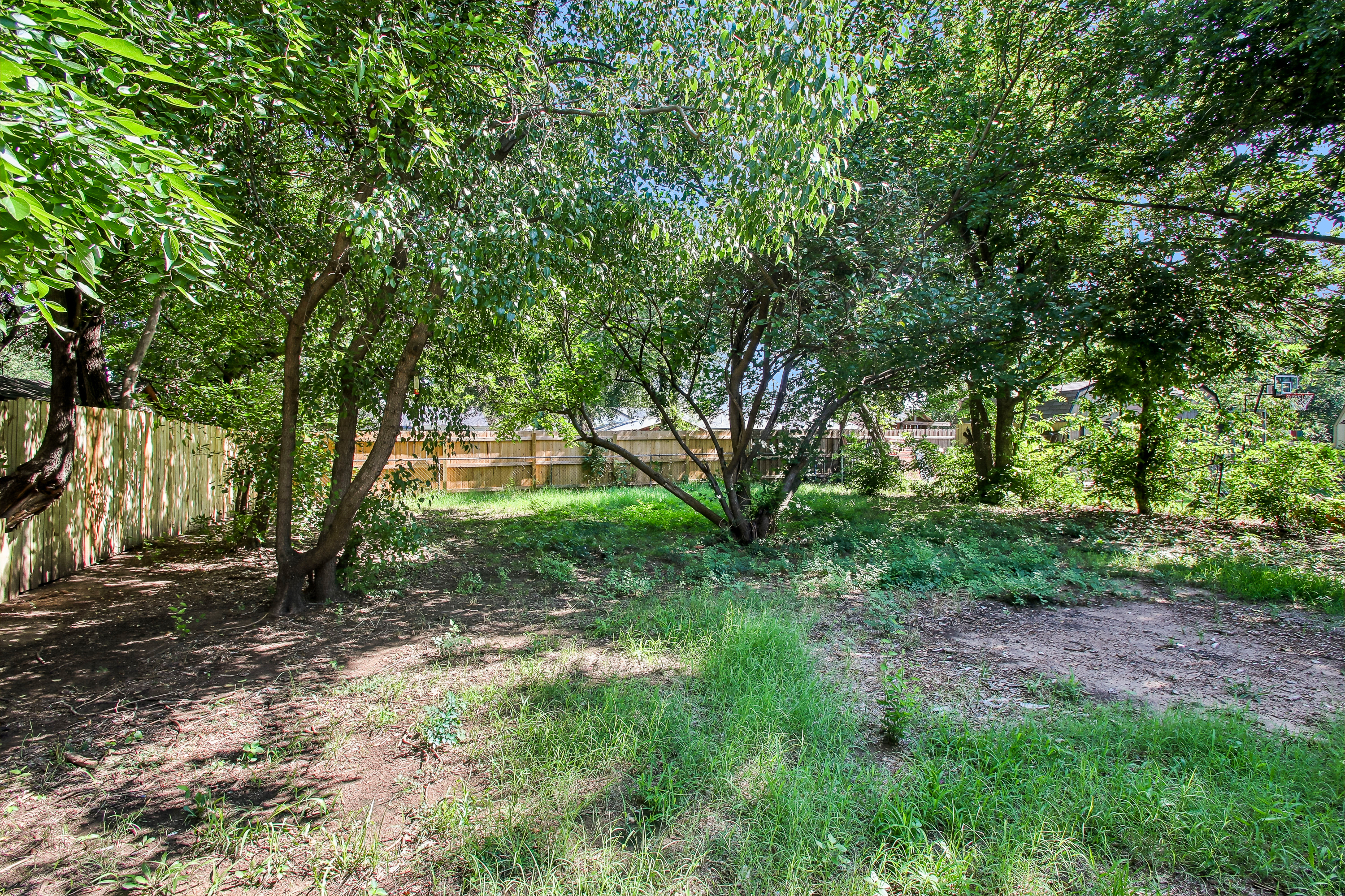 Photo 21 of 24 of 7211 NW 45th St, Bethany, OK
