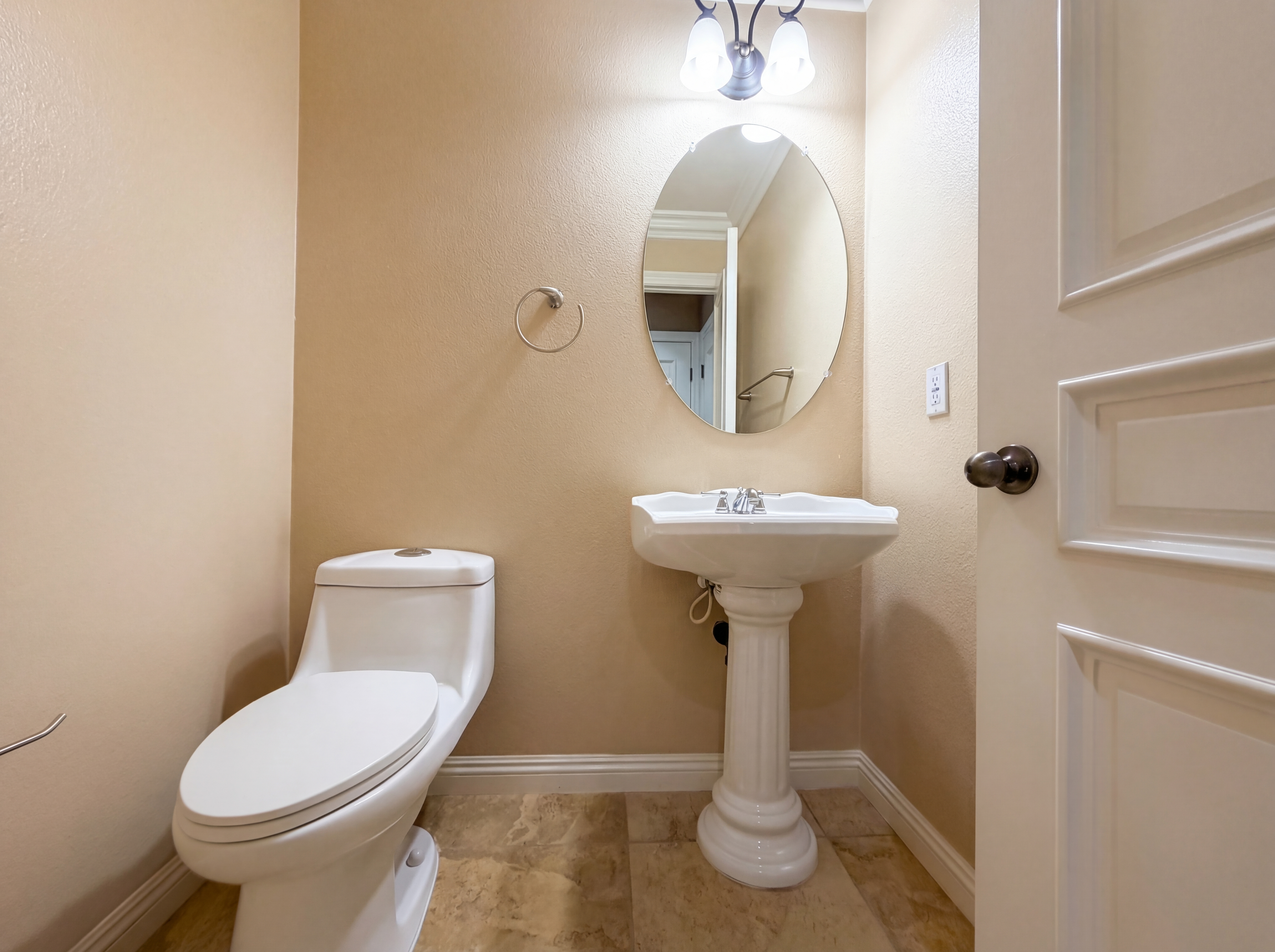 Photo 42 of 60 of 23 Plaza Modena, Lake Elsinore, CA