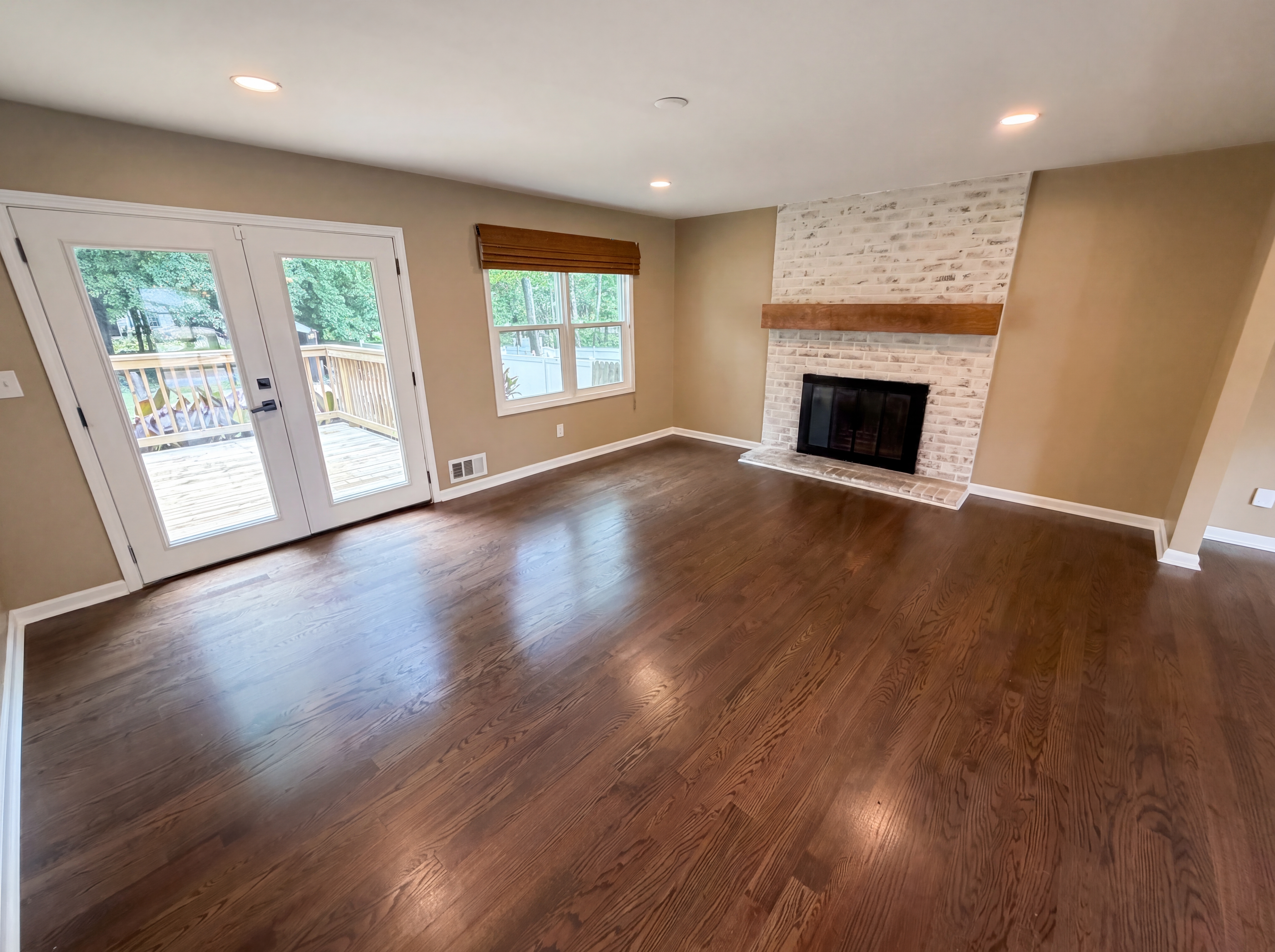 Photo 3 of 38 of 1772 Huntingford Dr, Marietta, GA