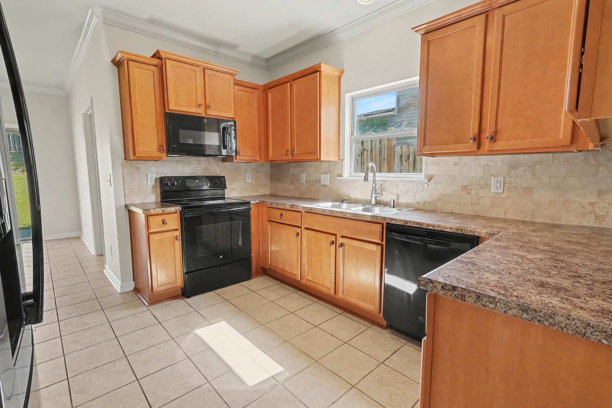 Photo 2 of 19 of 162 Ashby St, Calera, AL