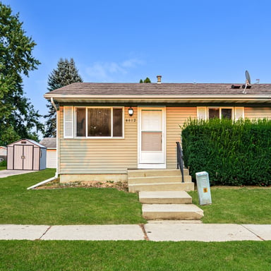 Property photo 1 of 4412 22nd Ave NW