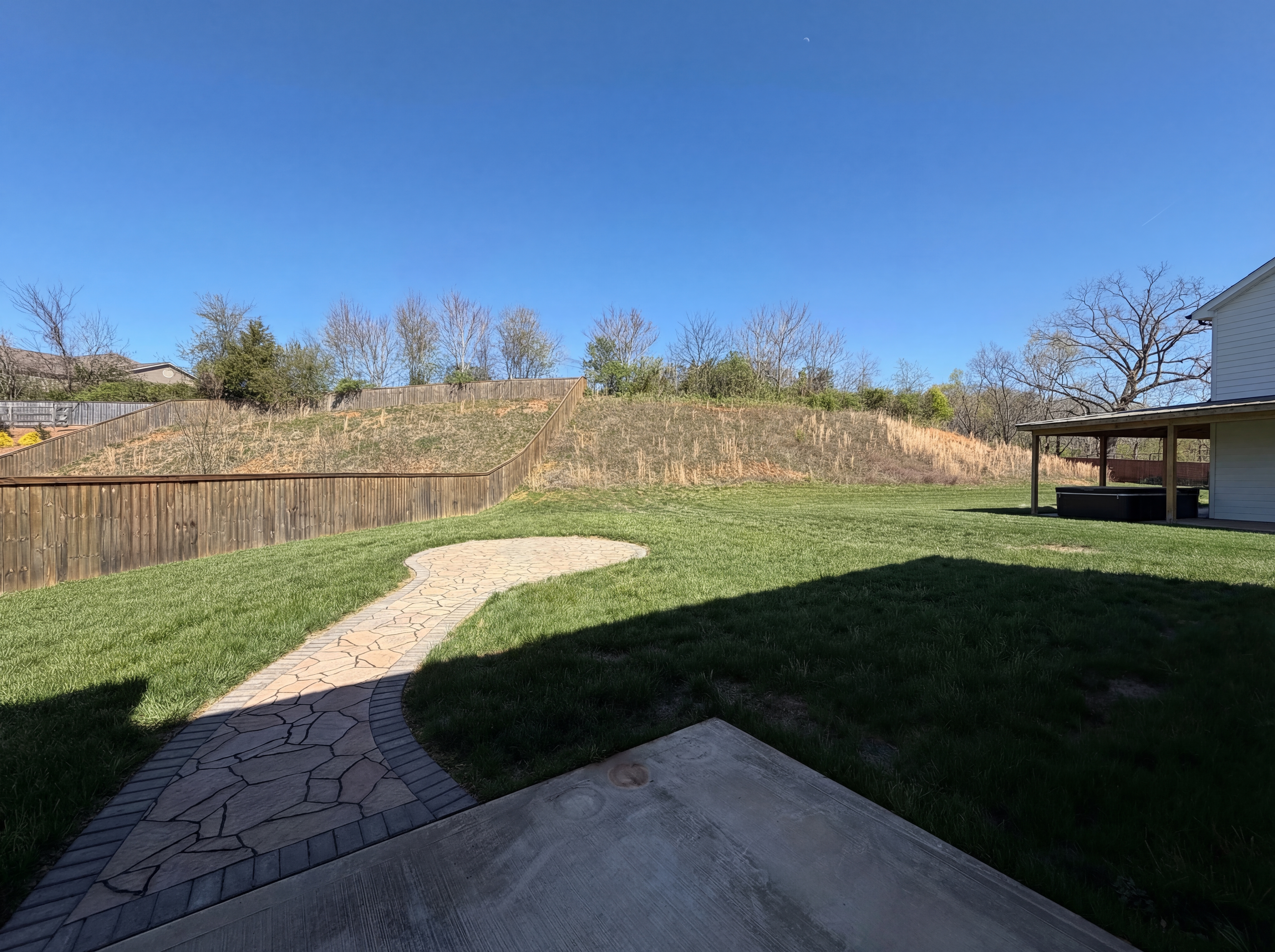 Photo 10 of 44 of 2714 Green Ash Ln, Knoxville, TN