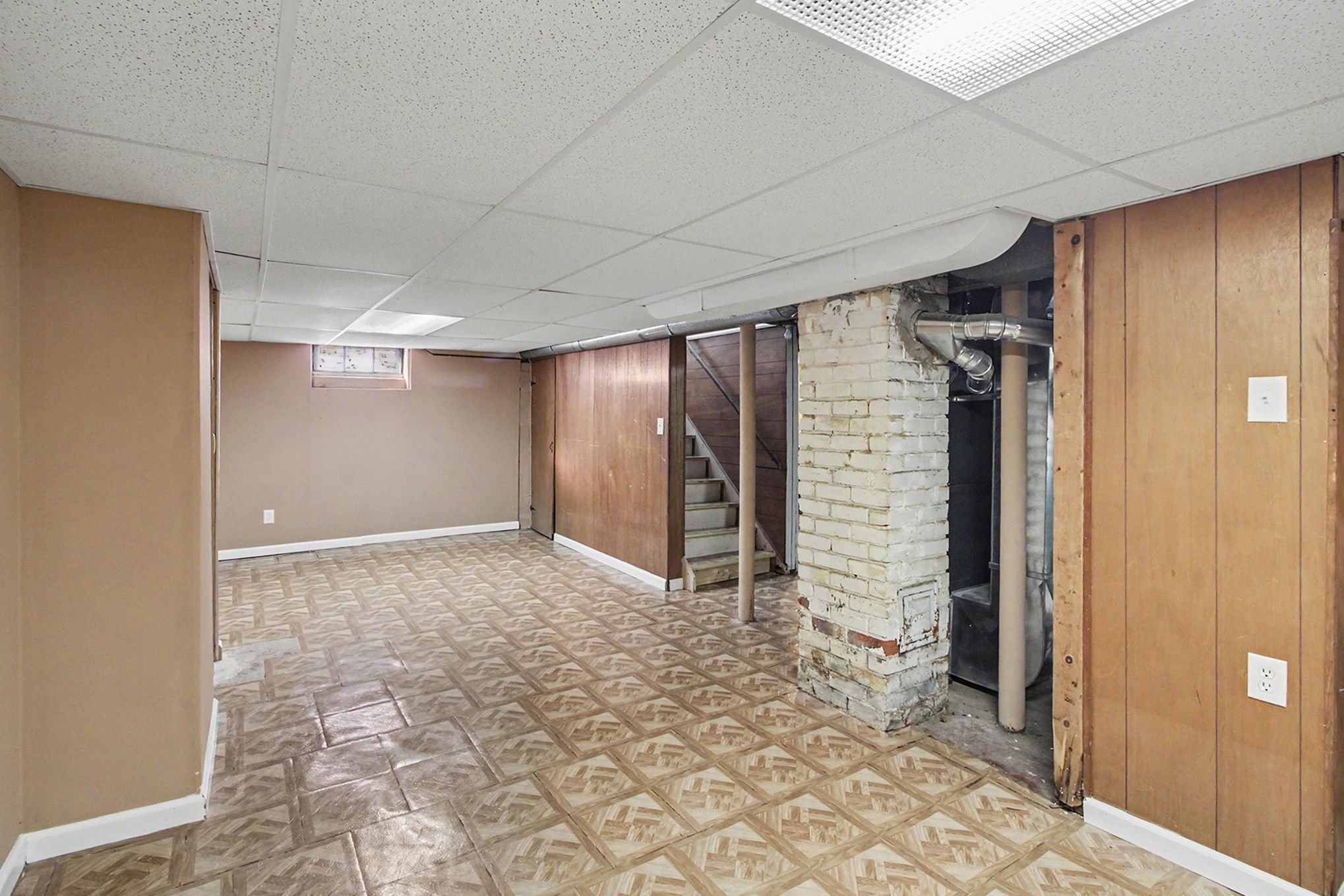 Photo 10 of 15 of 4069 Griffith Ave, Berkley, MI