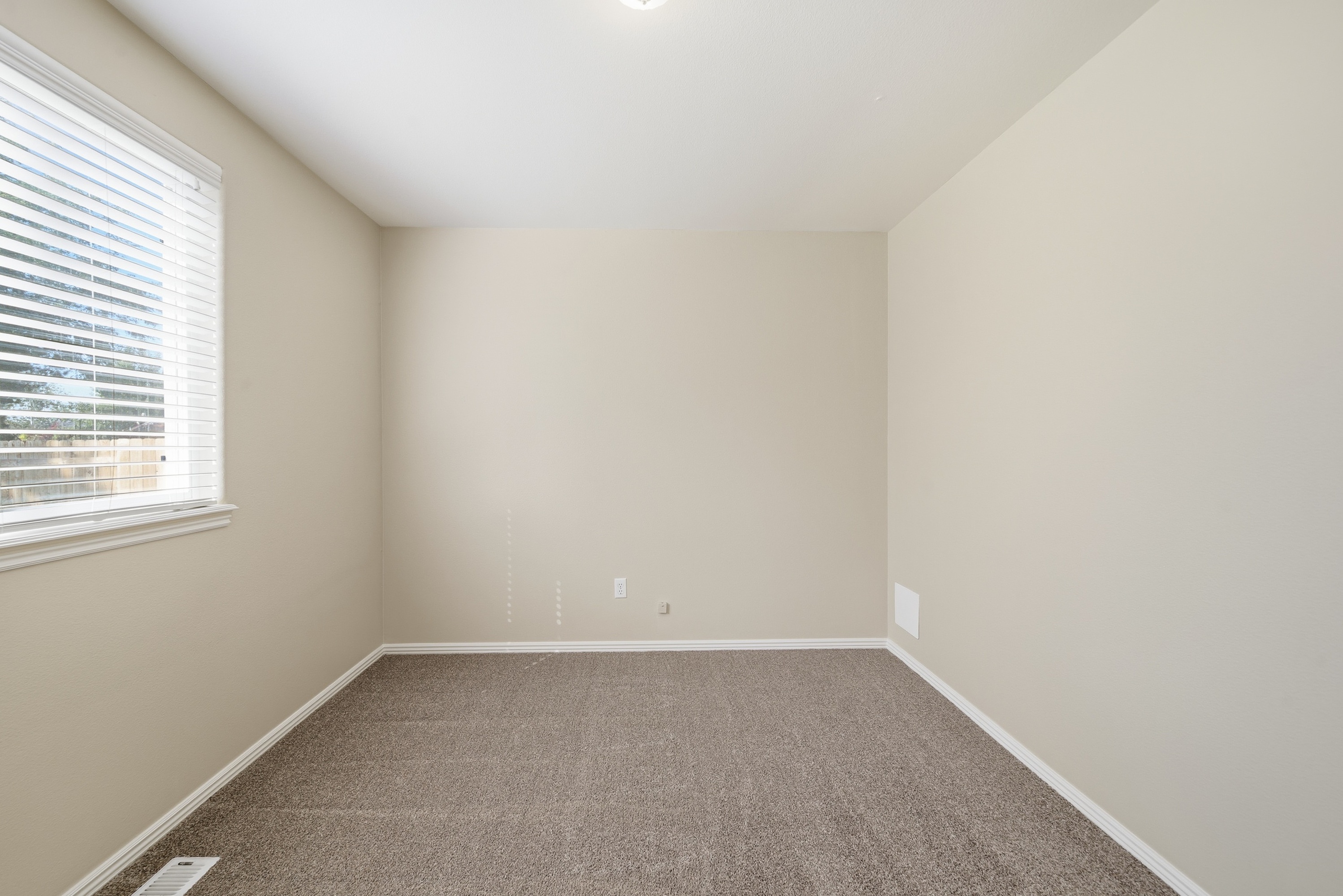 Photo 23 of 35 of 5239 S Apsley Pl, Boise, ID