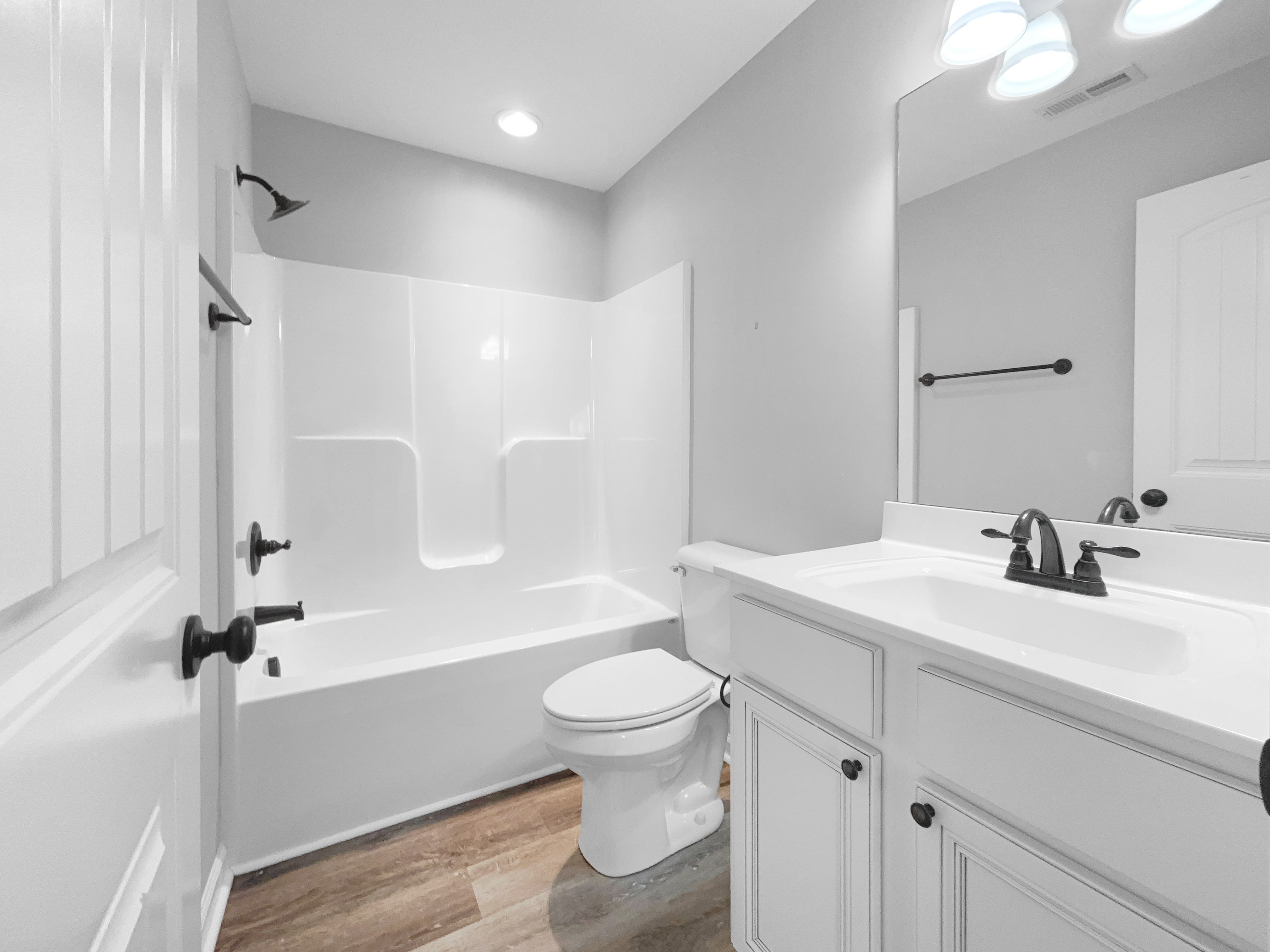 Photo 6 of 15 of 7689 S Swift Rd, Goodlettsville, TN