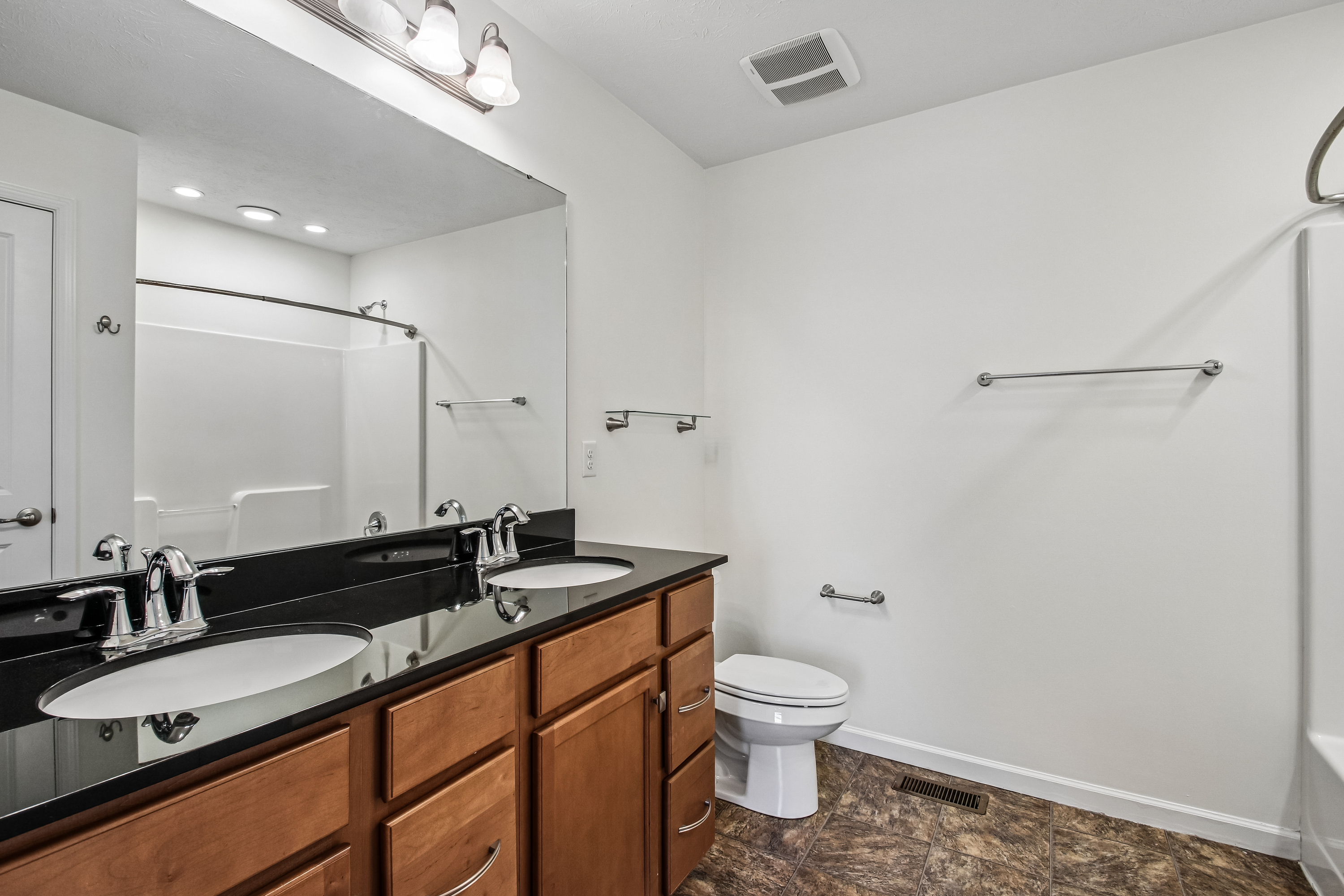 Photo 42 of 48 of 6007 Amber Dr, Farmington, NY