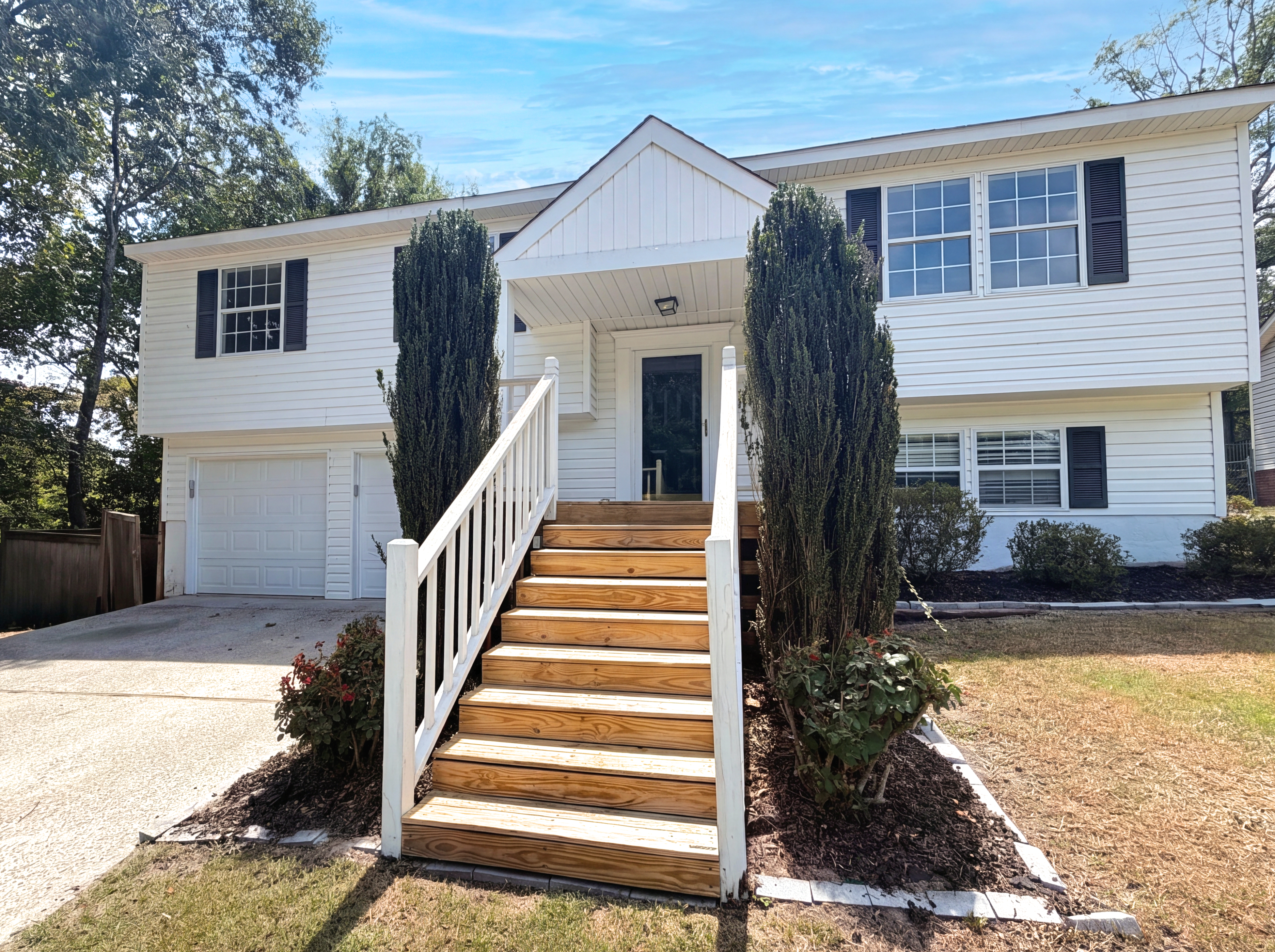 Photo 1 of 163 Stonewood Dr