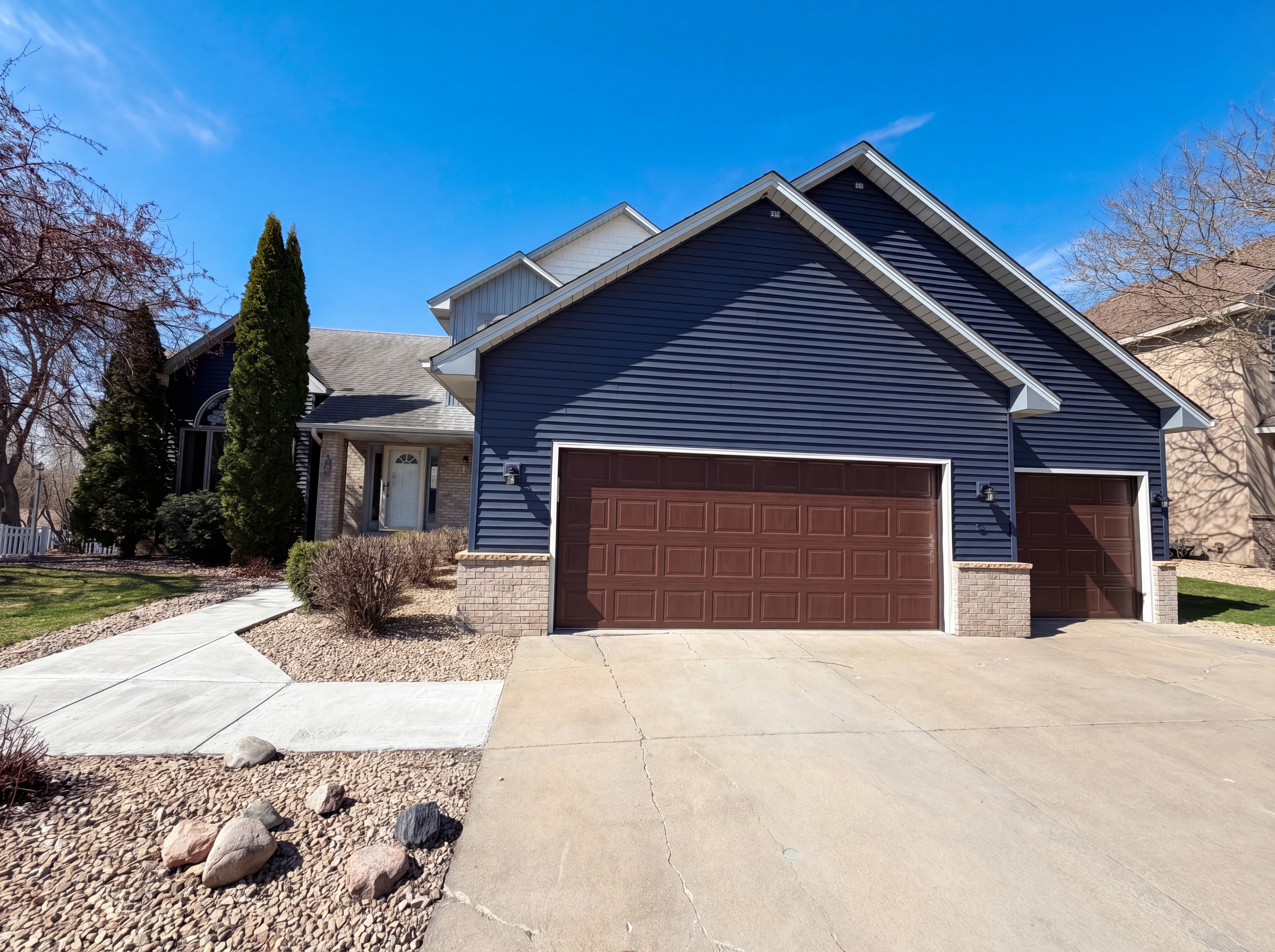 Photo 31 of 38 of 8433 Upland Ln N, Maple Grove, MN