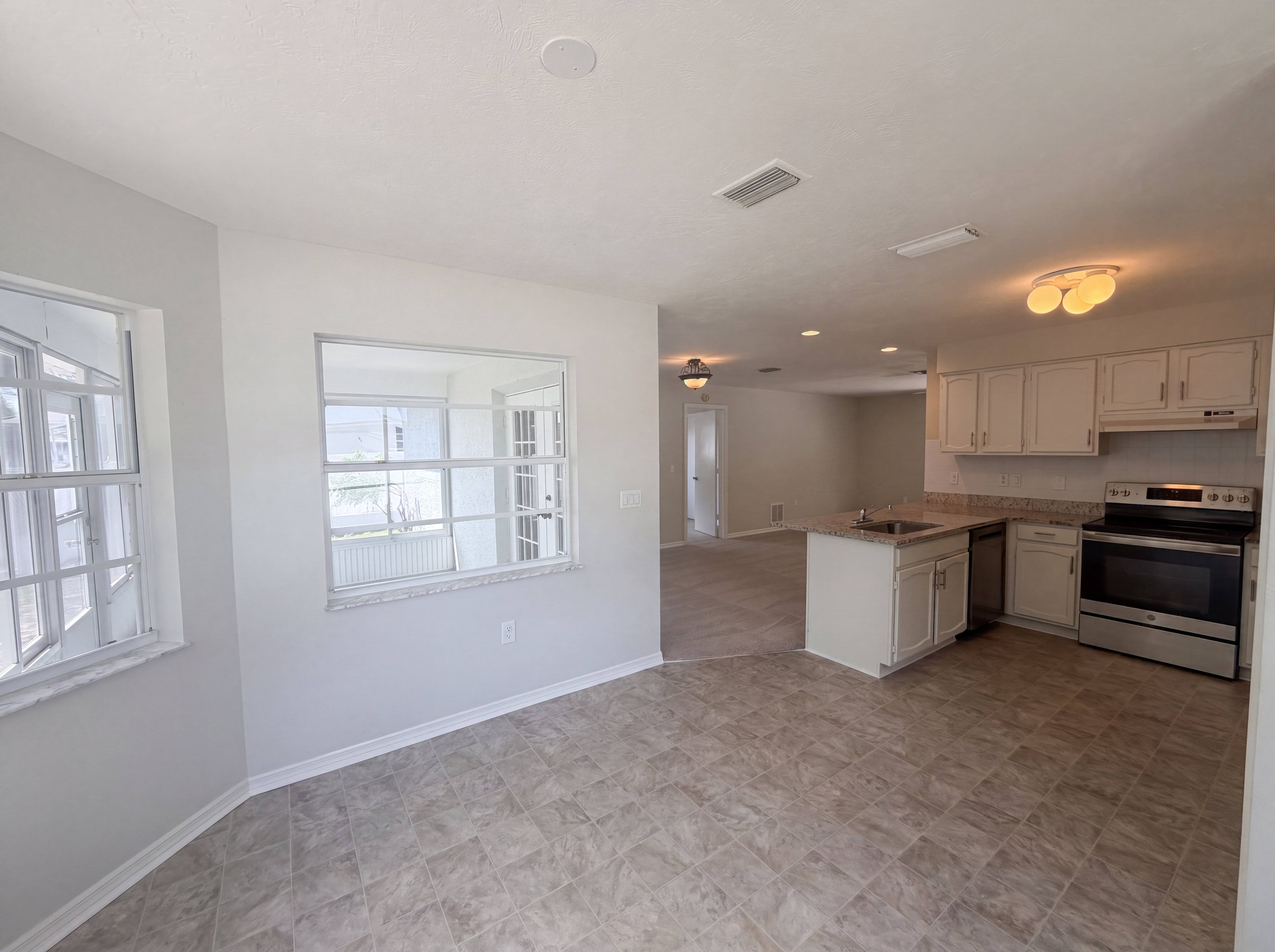 Photo 15 of 23 of 5134 Quintilis St, Spring Hill, FL