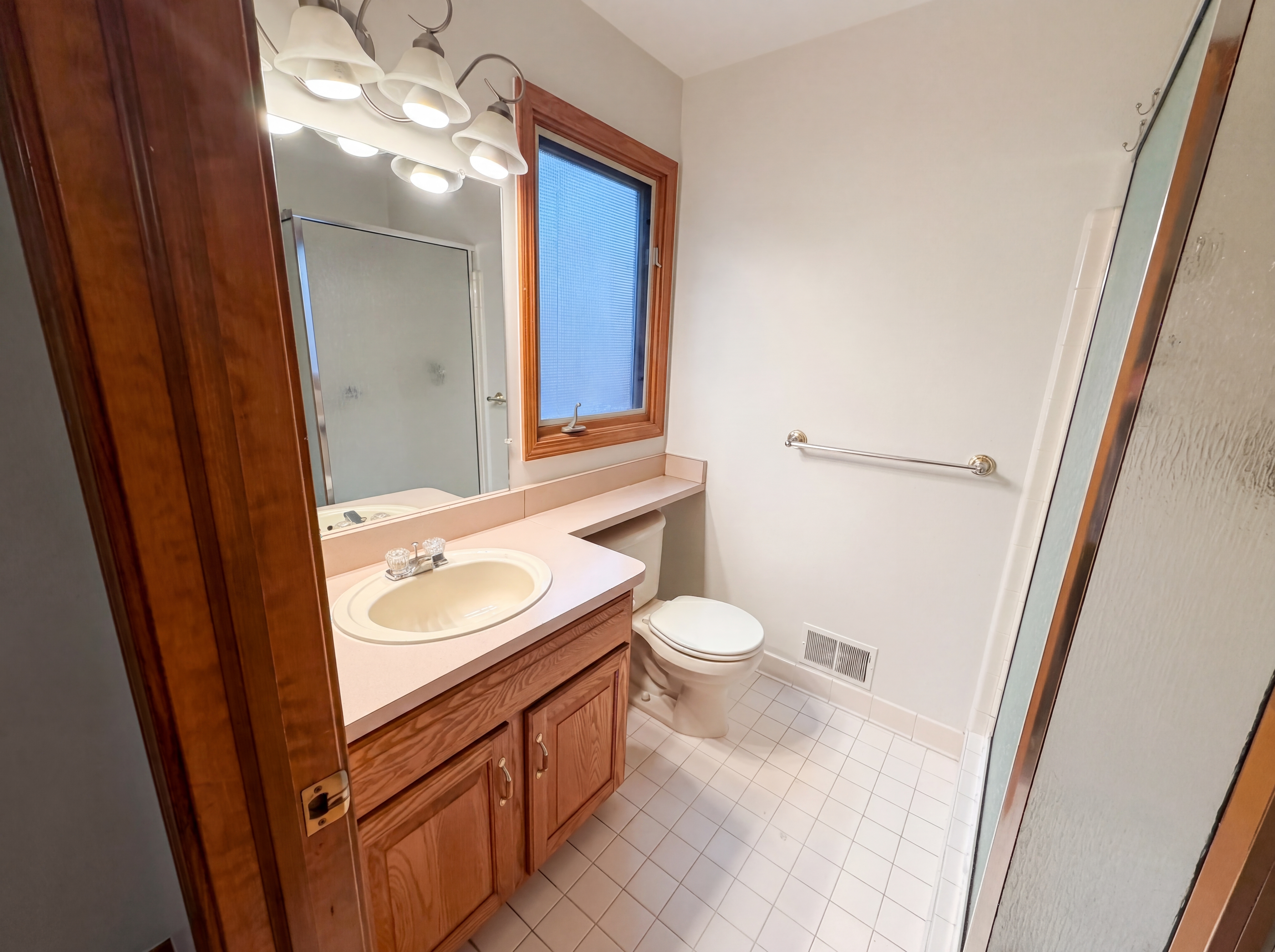 Photo 6 of 24 of 52186 Jacqueline Ct, Macomb, MI