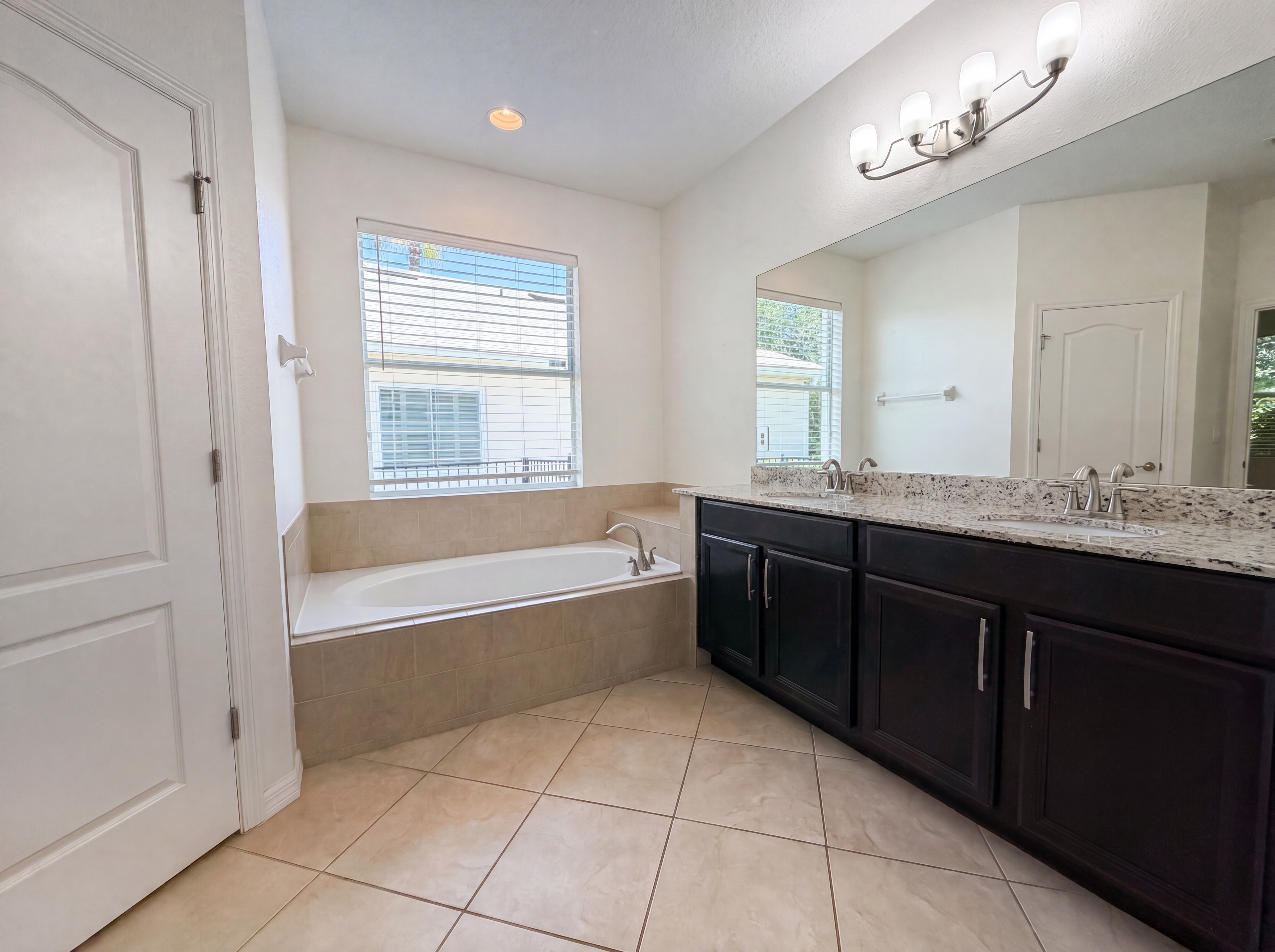 Photo 22 of 30 of 790 Battersea Dr, Saint Augustine, FL