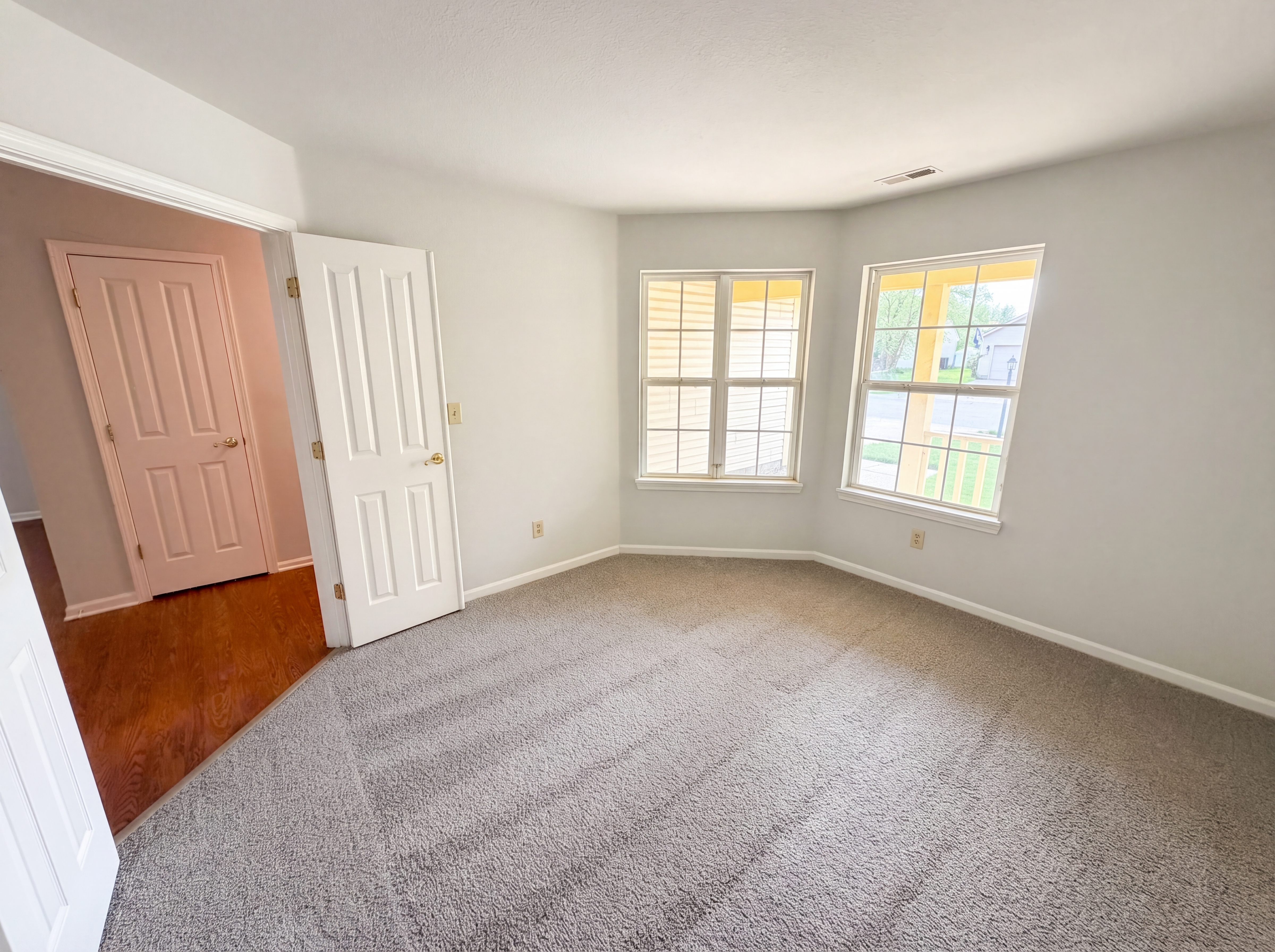 Photo 12 of 21 of 12839 Glengary Dr, Fishers, IN