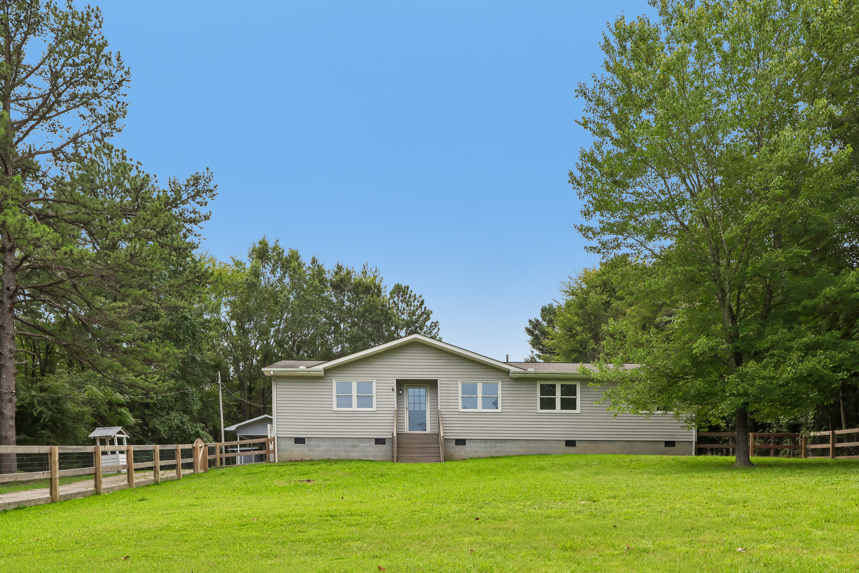 Photo 29 of 31 of 33269 Courtland Dr, Albemarle, NC