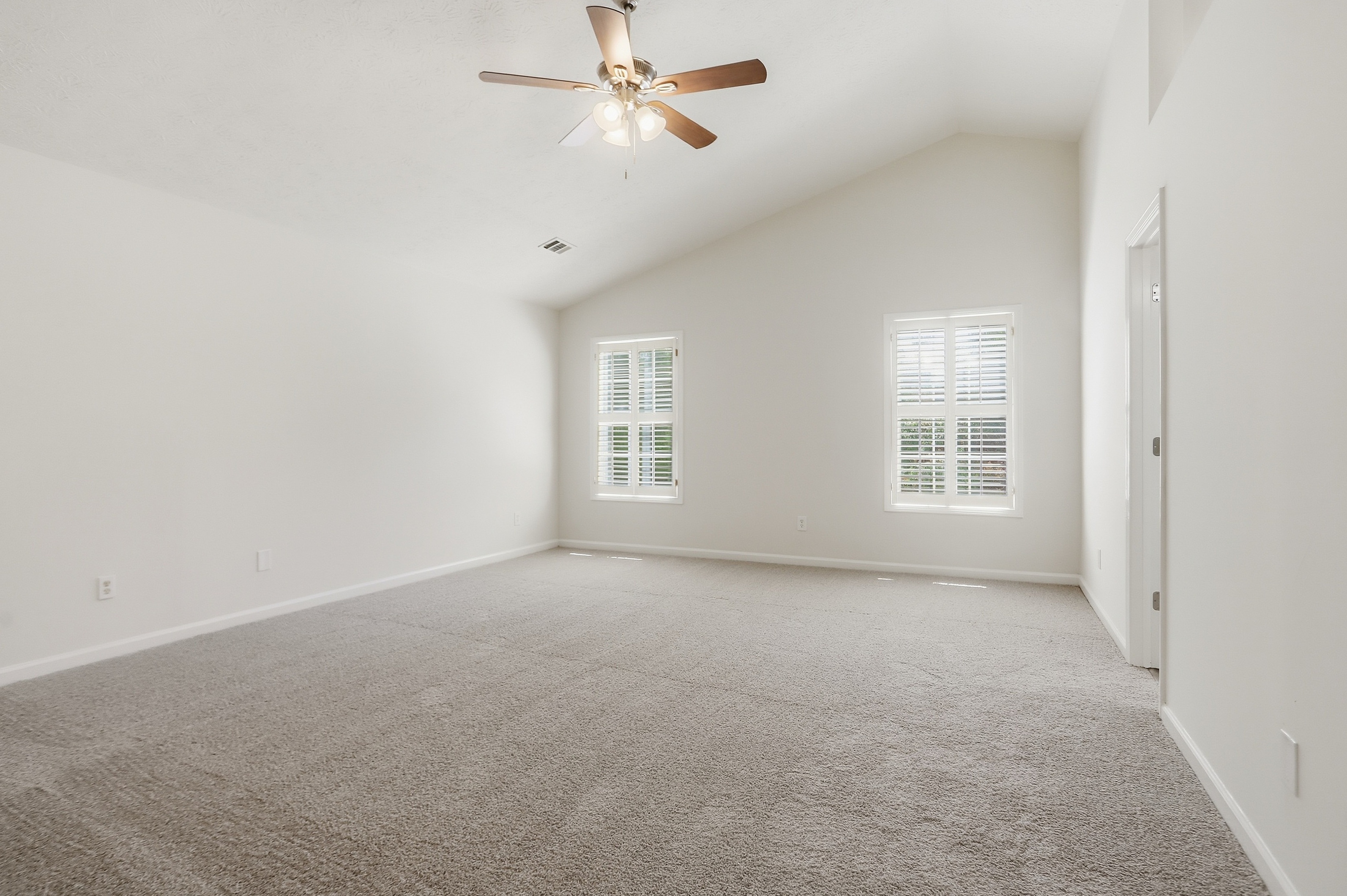 Photo 29 of 46 of 3205 Summit Place Dr, Loganville, GA