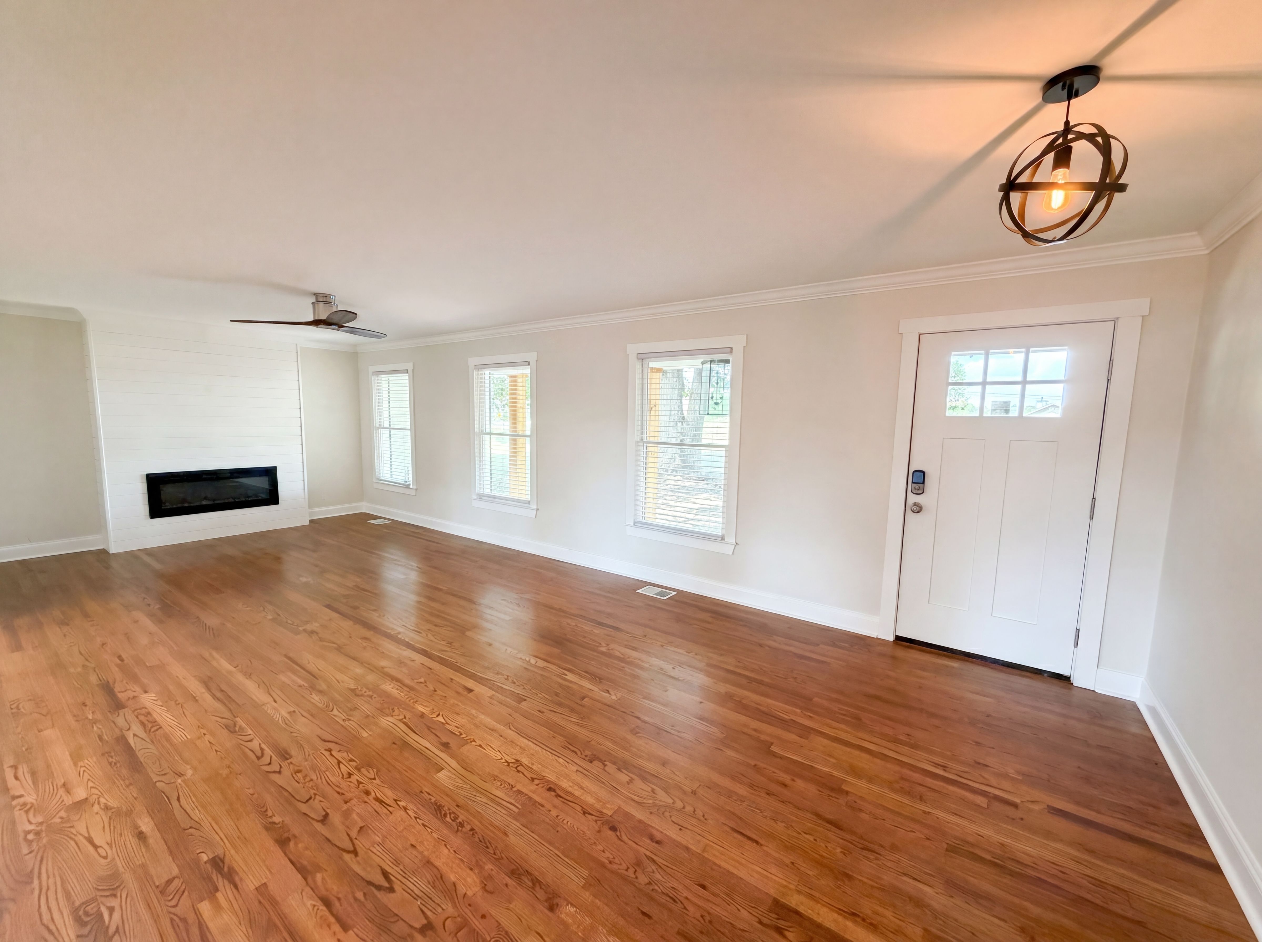 Photo 3 of 22 of 1017 Clacktown Rd, Winder, GA