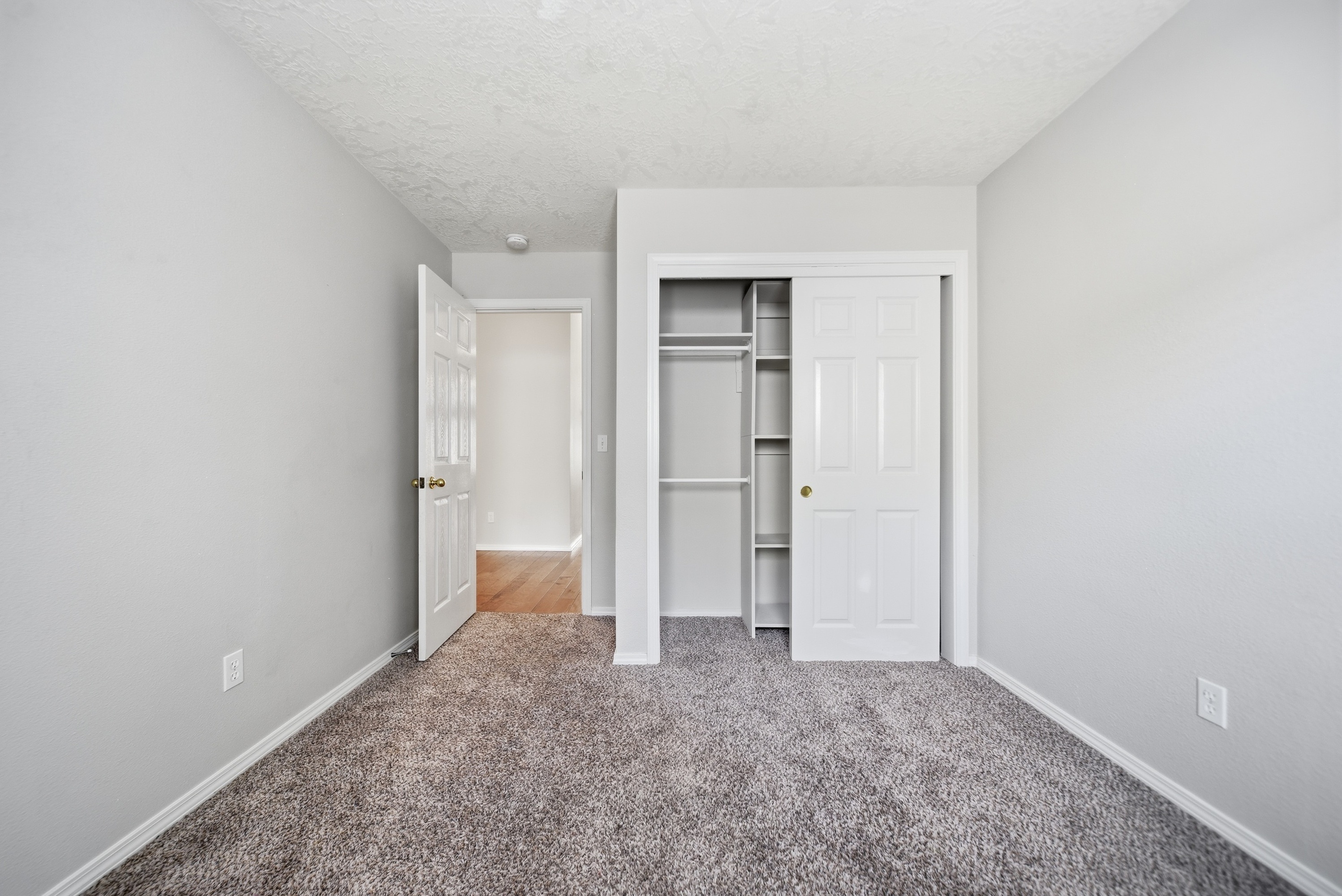 Photo 18 of 31 of 5417 N Hertford Way, Boise, ID