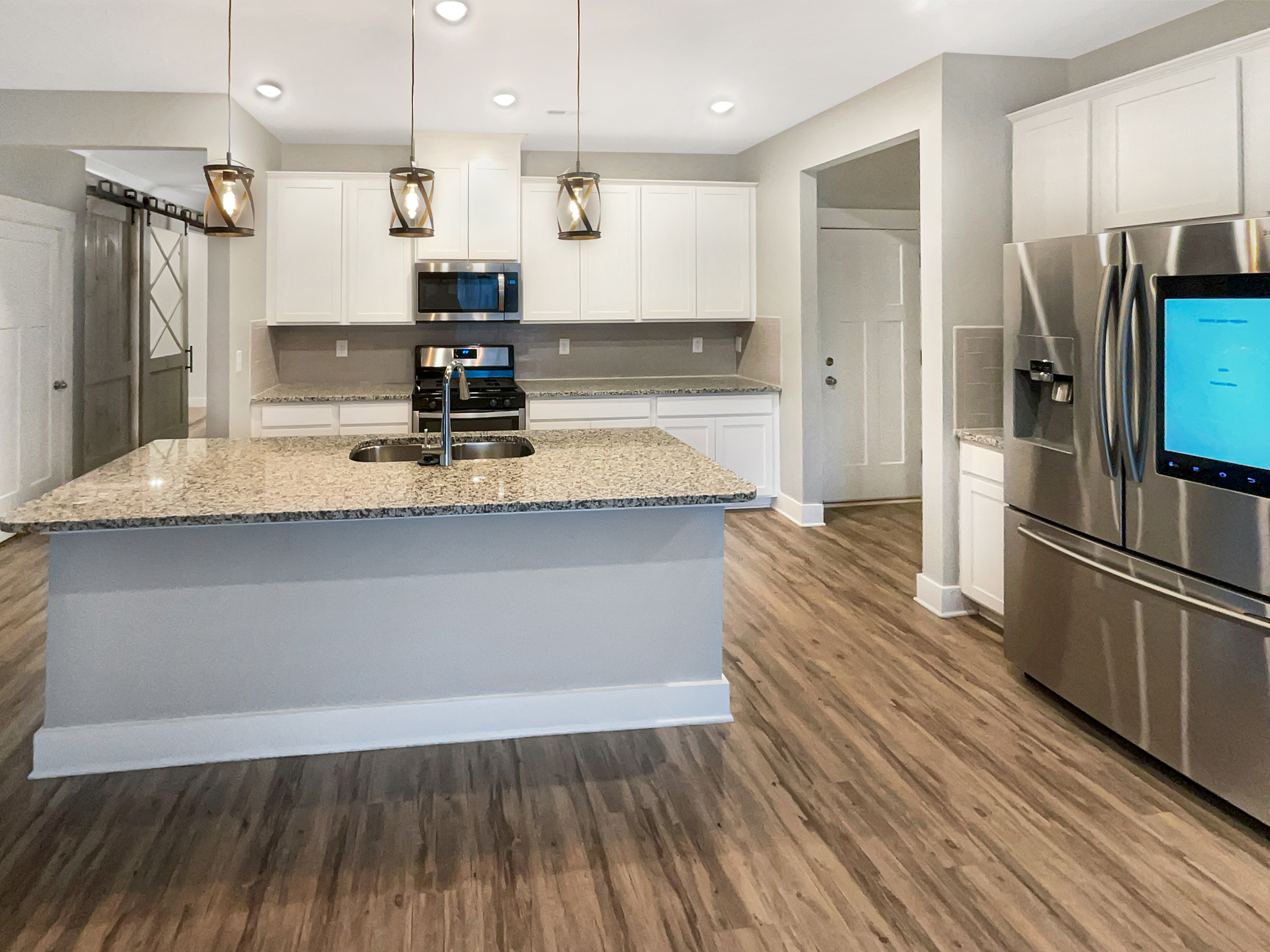 Photo 2 of 29 of 315 Pewter Cir, Simpsonville, SC