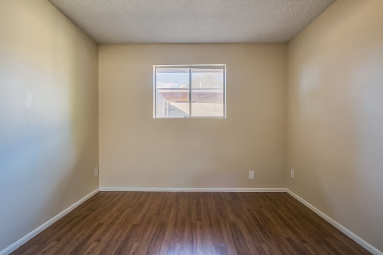Photo 20 of 27 - 2620 S Holbrook Ln, Tempe, AZ 85282