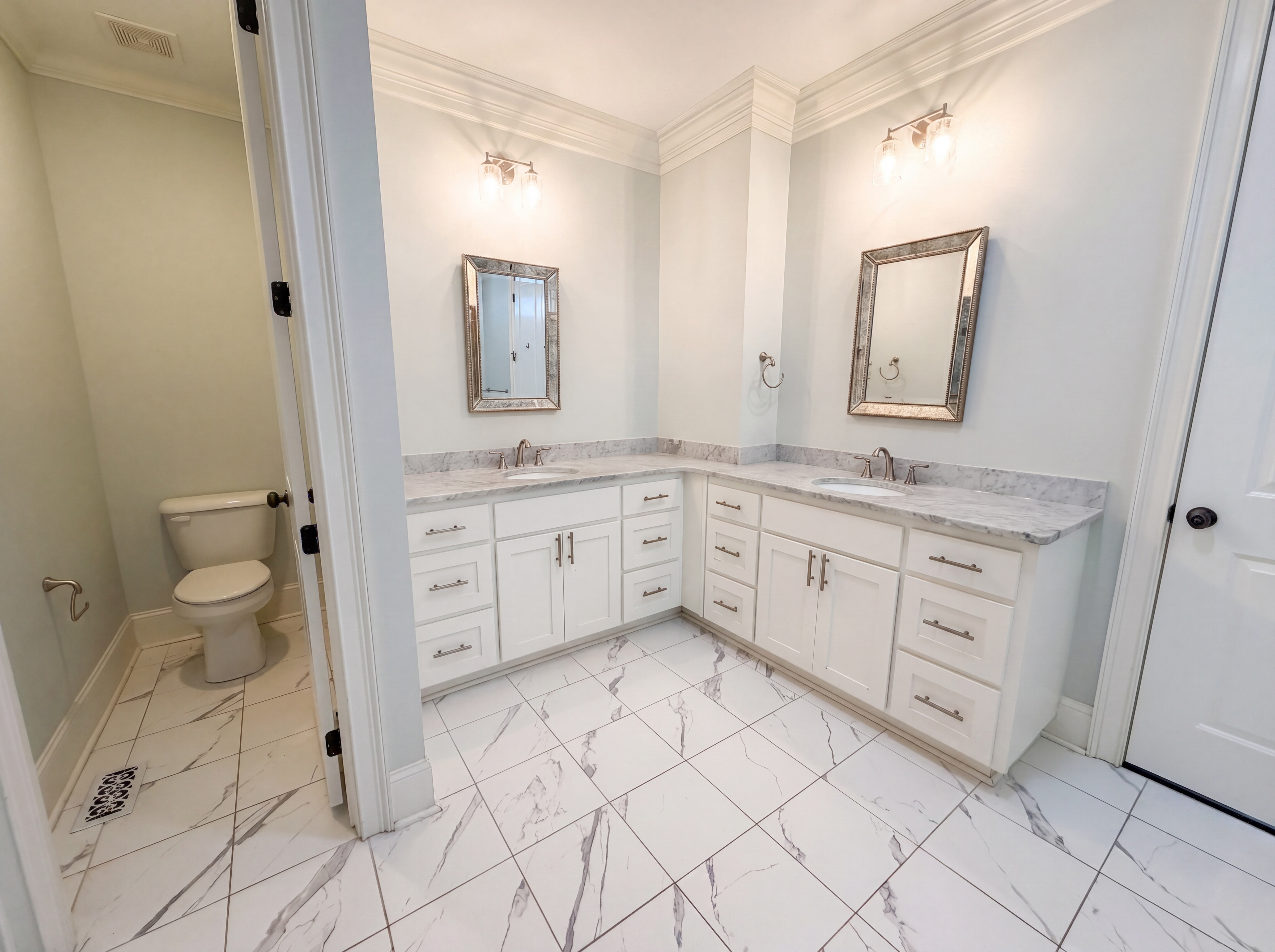 Photo 19 of 36 of 1901 Parrish Dr, Columbia, SC