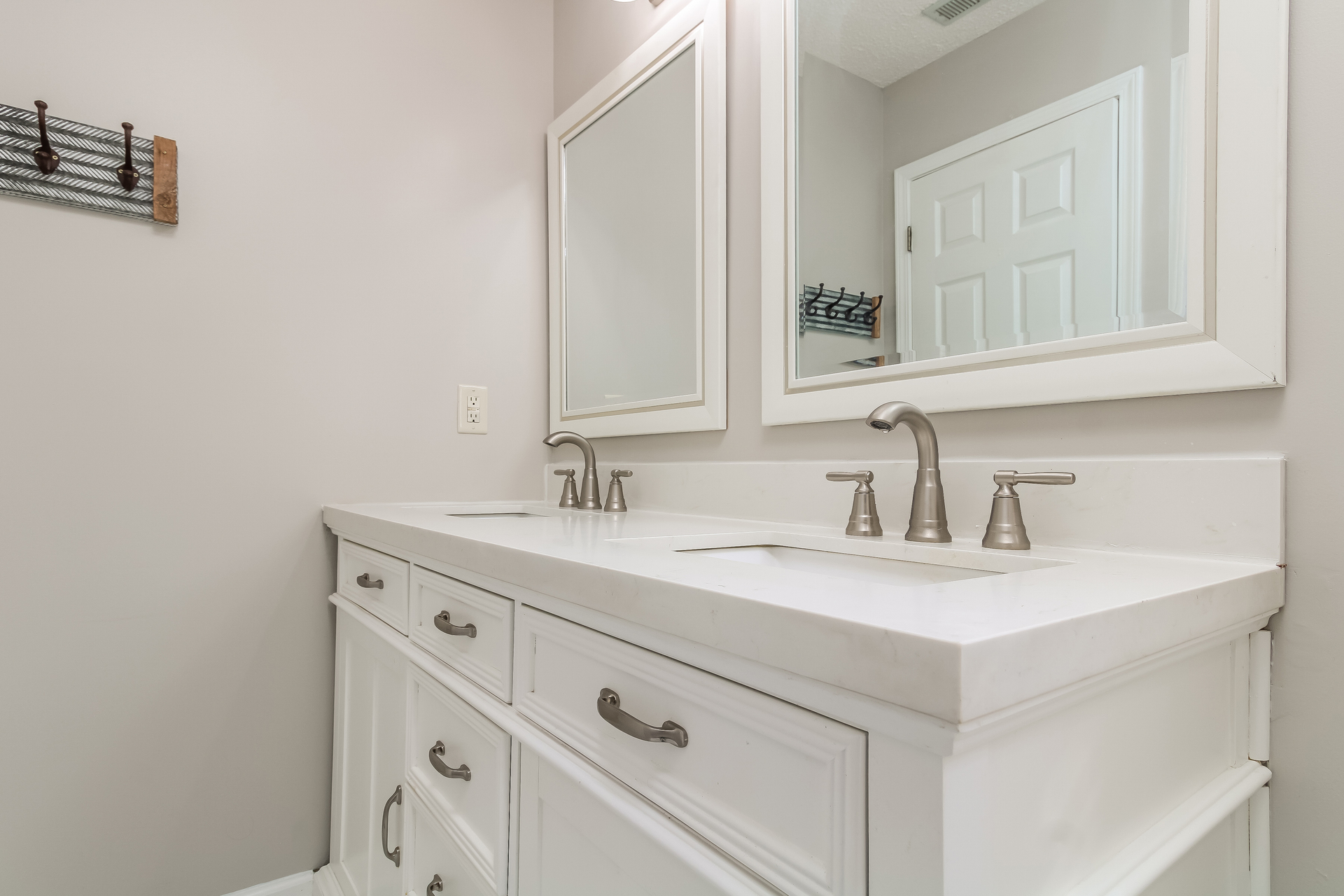 Photo 11 of 19 of 2753 Winterbrook Dr, Florence, SC