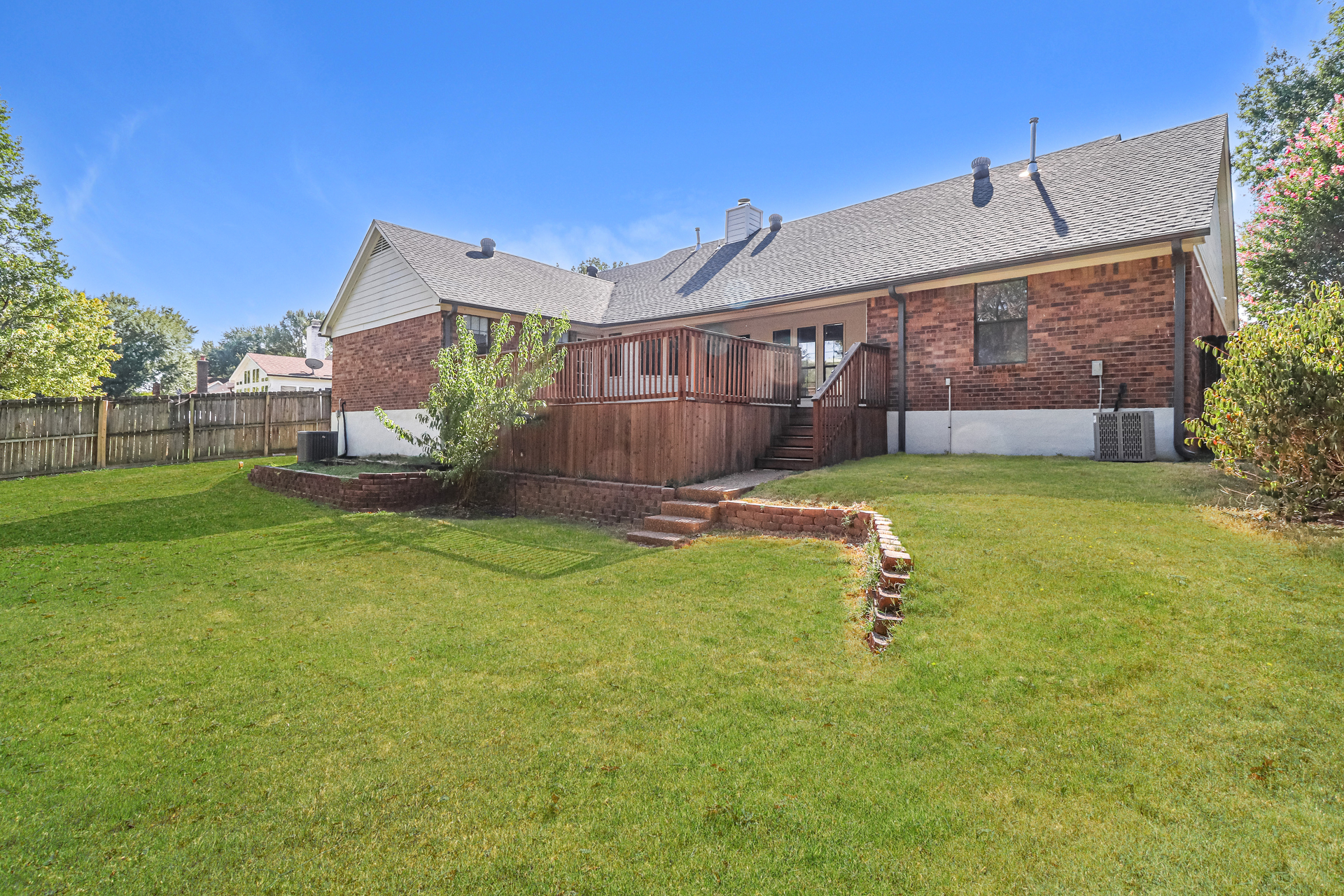 Photo 39 of 41 of 3530 Josee Ln, Bartlett, TN