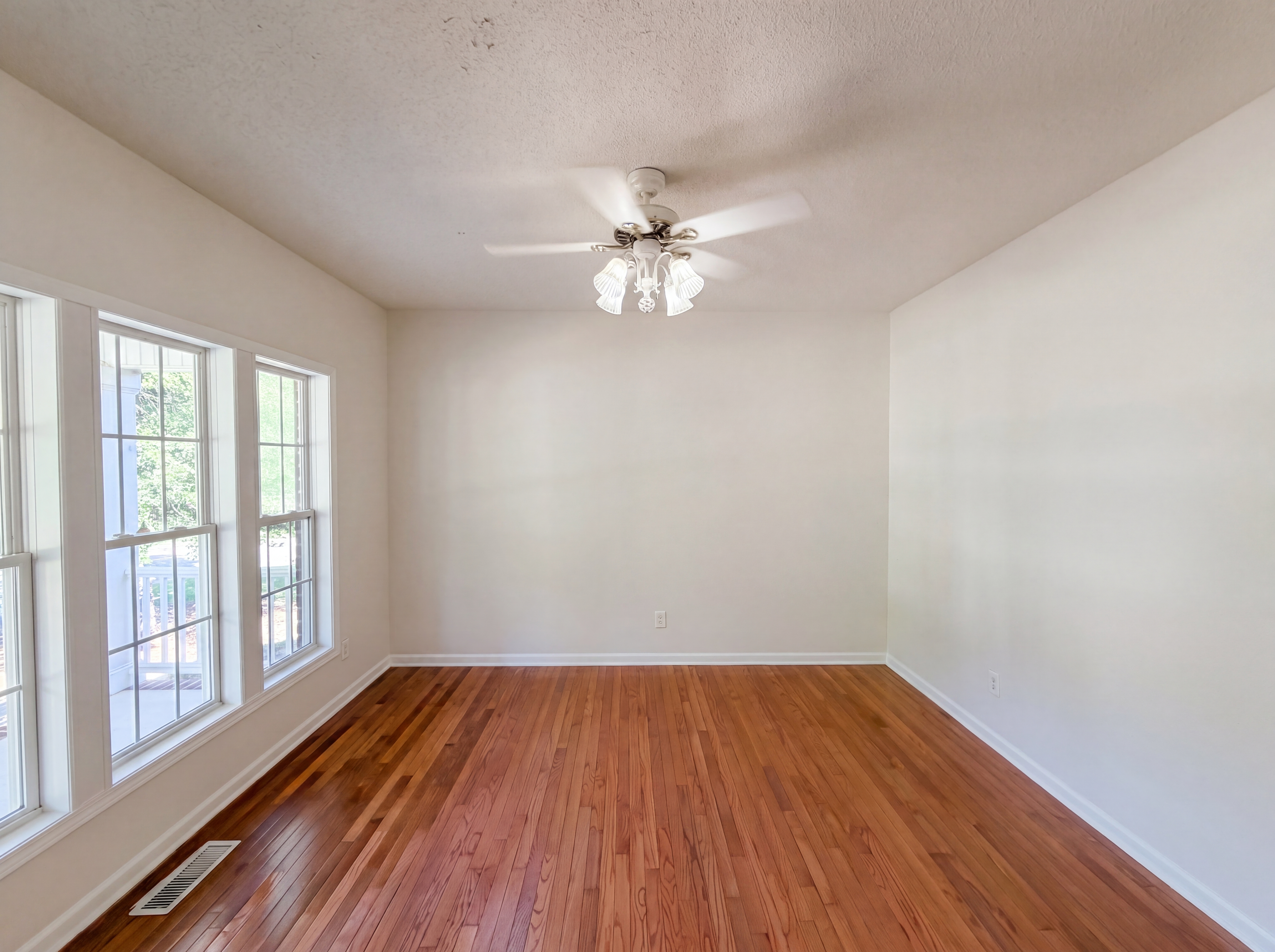 Photo 7 of 21 of 3440 Coach Lantern Ave, Wake Forest, NC