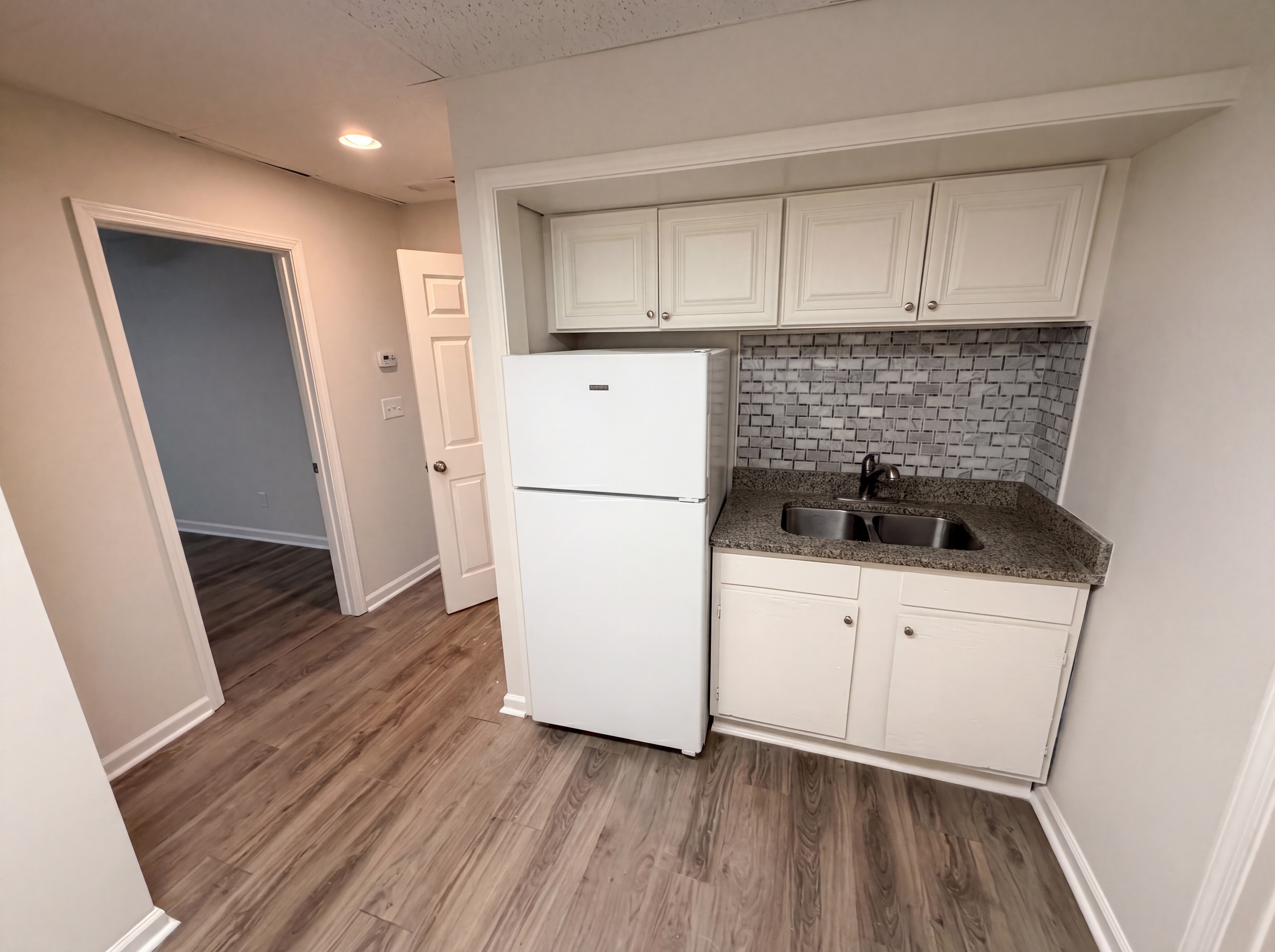Photo 12 of 82 of 724 Beacon Cv, Lawrenceville, GA
