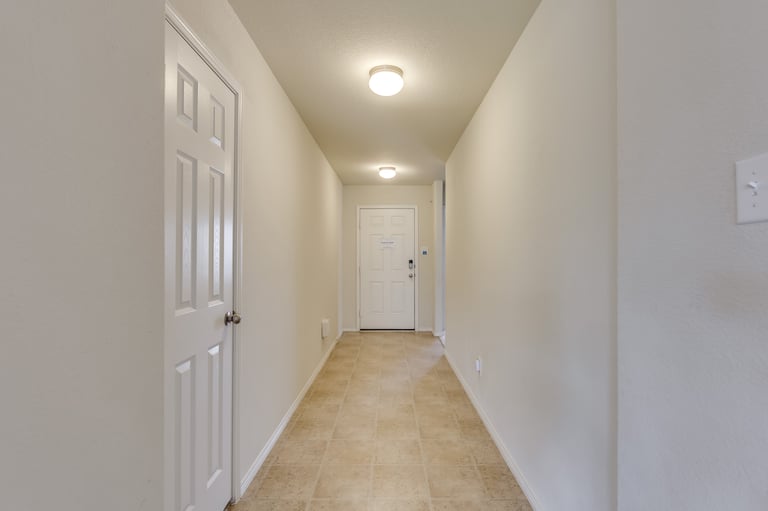 Photo 14 of 27 - 1104 Rivers Creek Ln, Little Elm, TX 75068