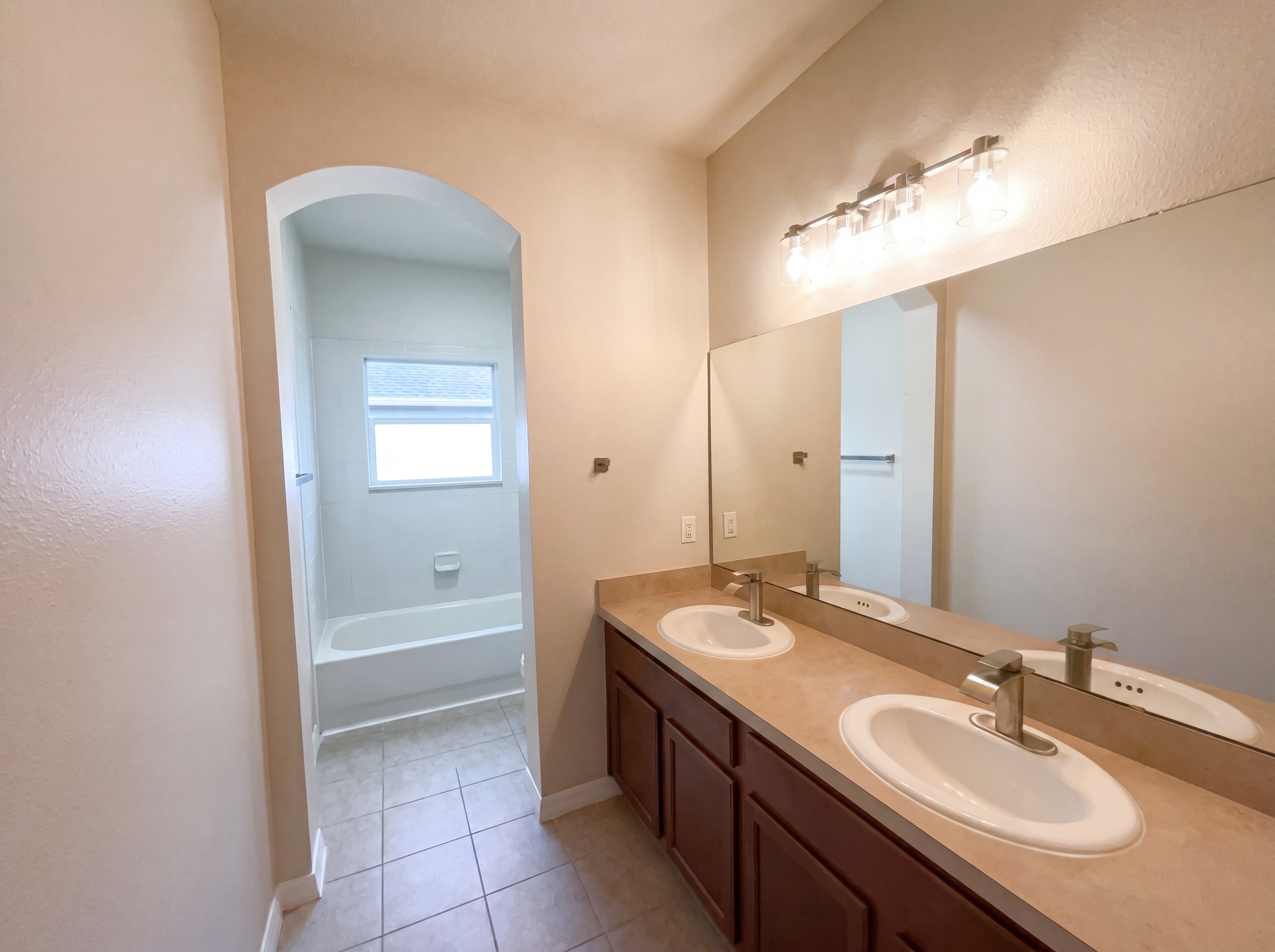 Photo 6 of 56 of 15130 Ovation Dr, Winter Garden, FL