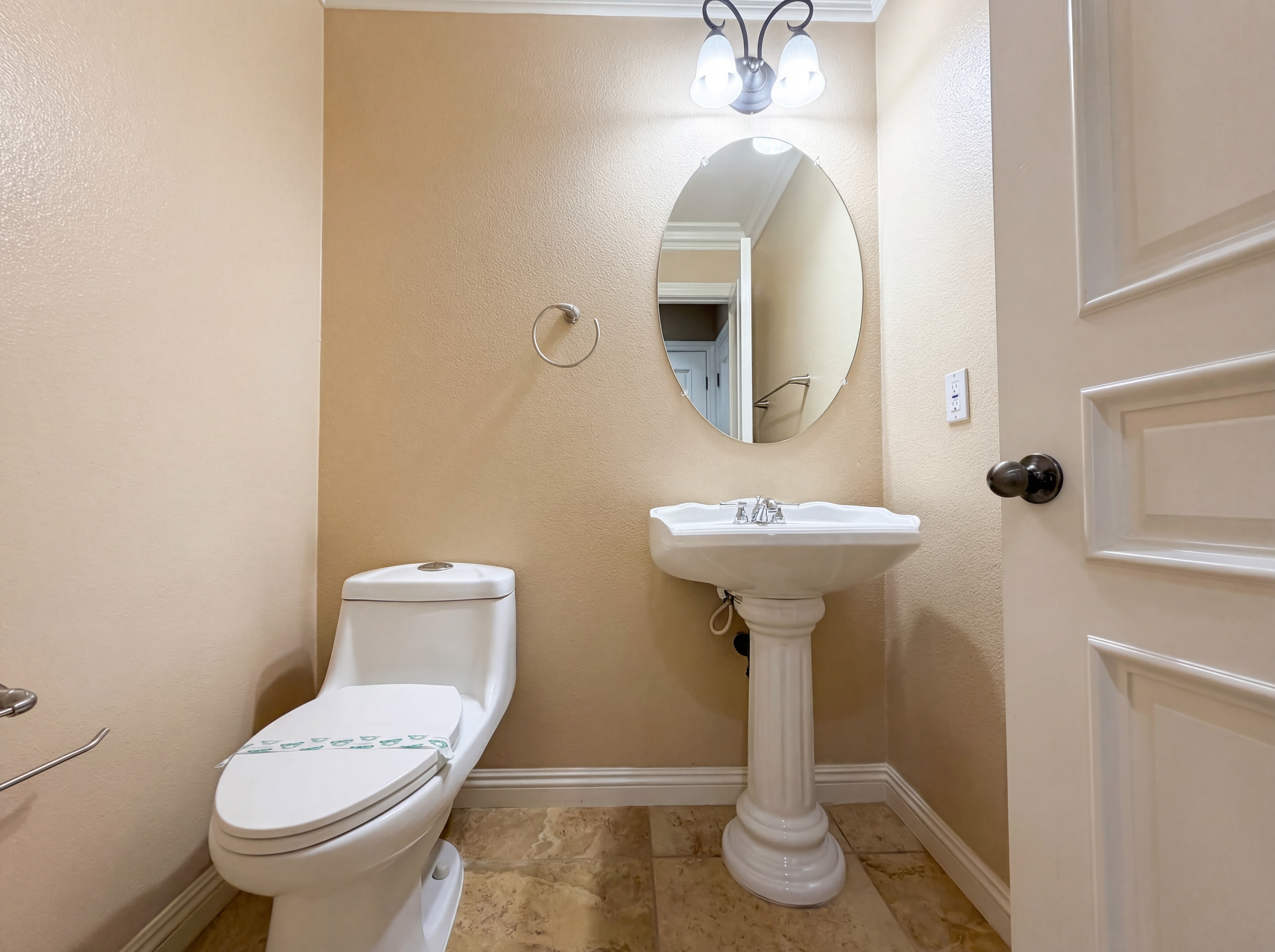 Photo 40 of 60 of 23 Plaza Modena, Lake Elsinore, CA