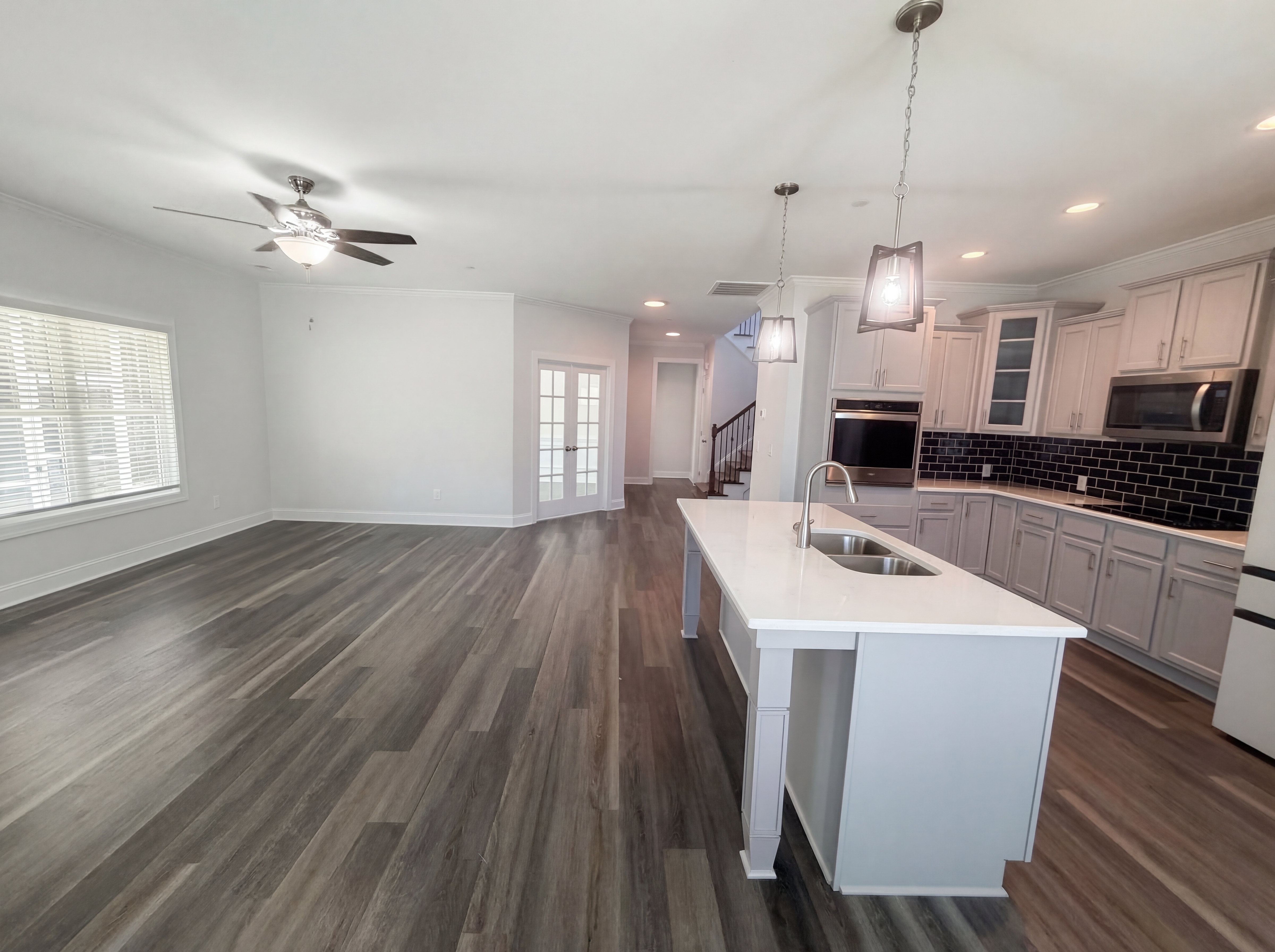 Photo 7 of 21 of 333 Oakhaven Dr, Holly Springs, NC